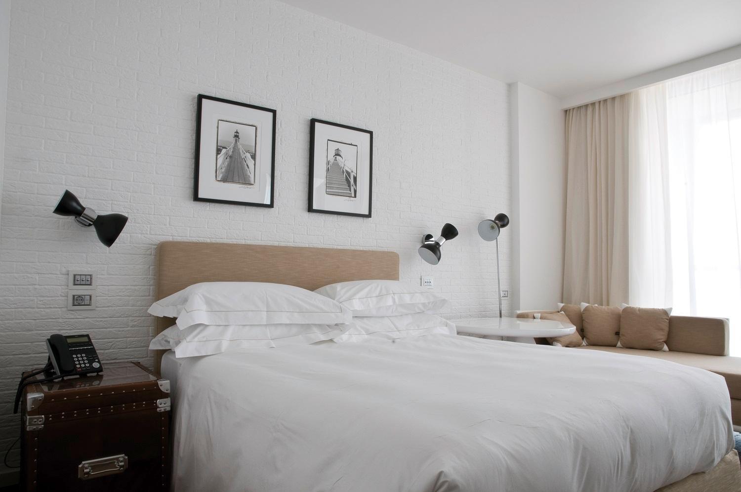 Deluxe Double Room with Sea View - Photo 3