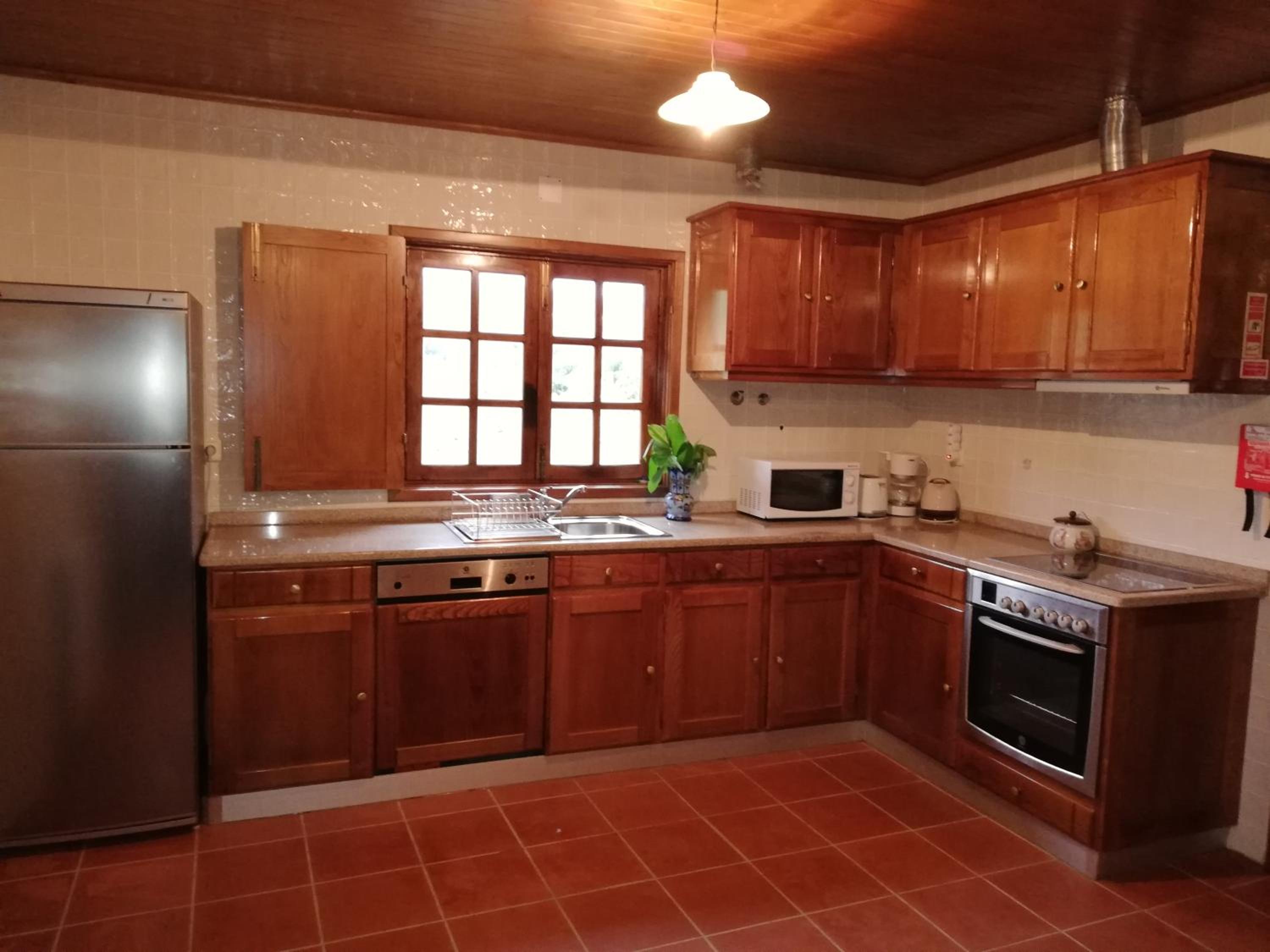 Three-Bedroom House - Photo 22