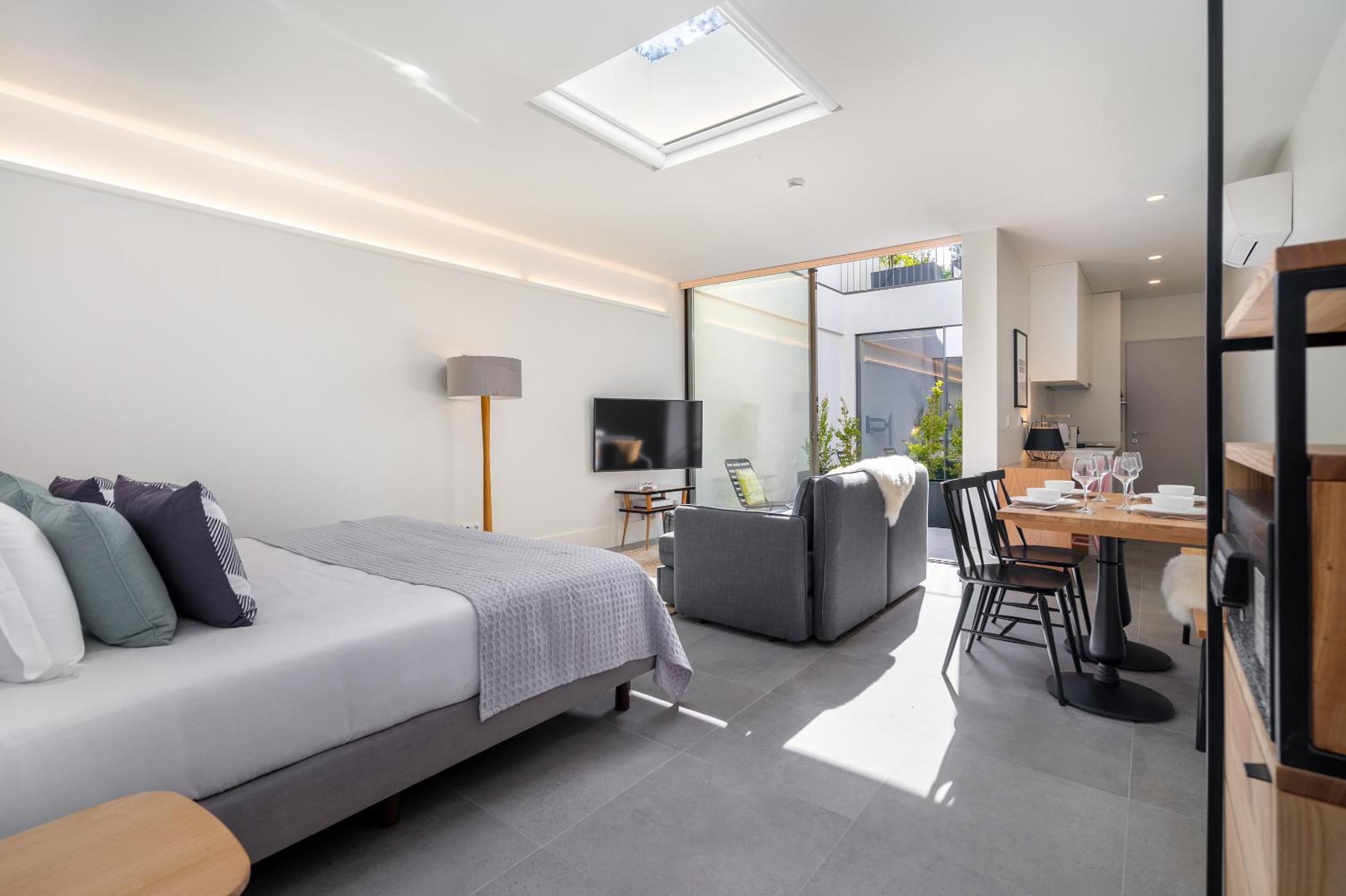 Two-Bedroom Apartment - Photo 7