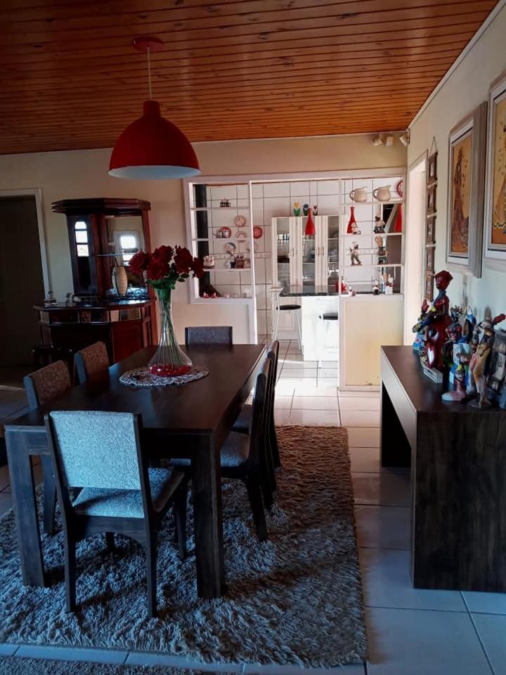 Three-Bedroom House photo 2