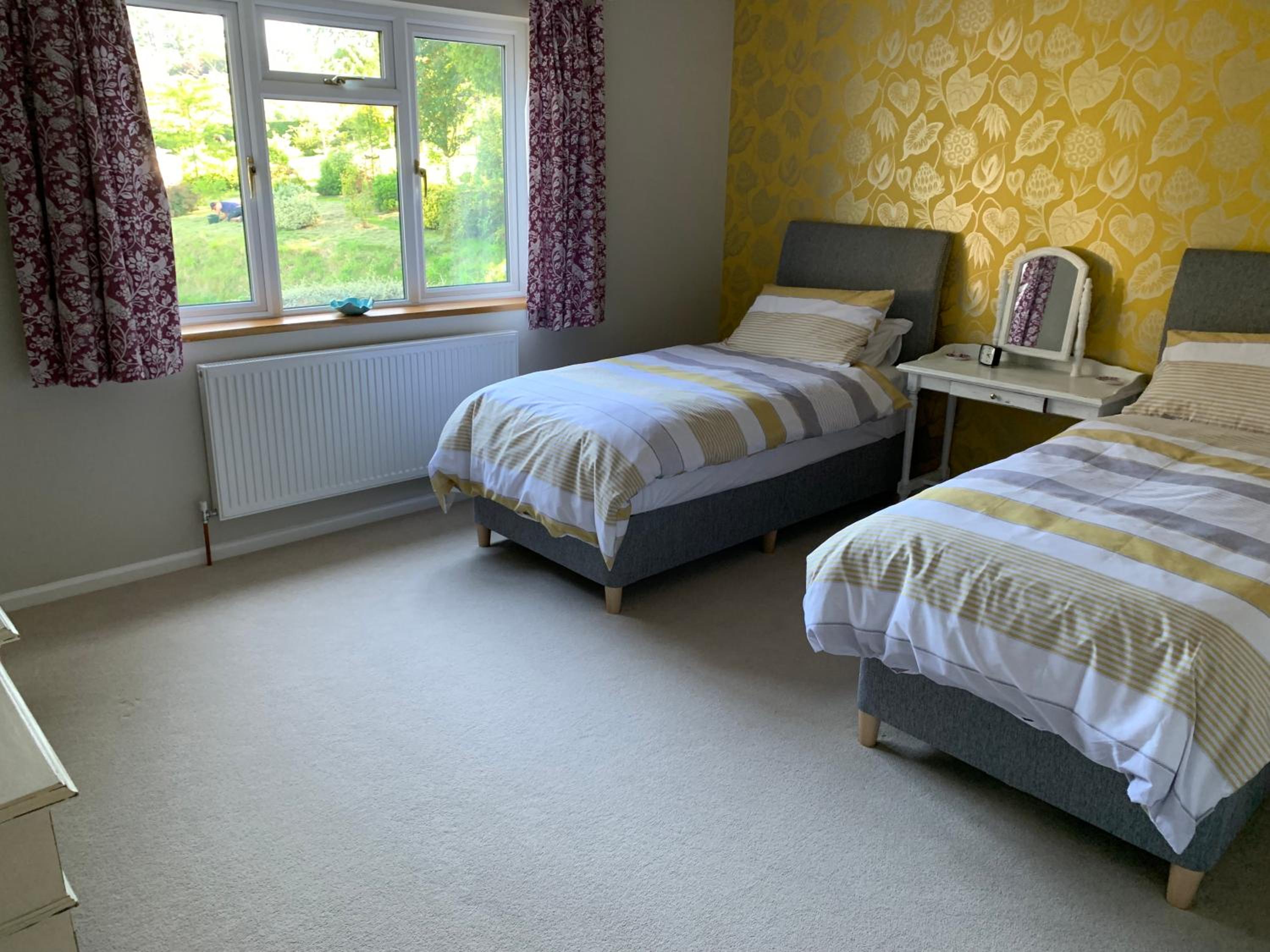 Twin Room - Photo 1
