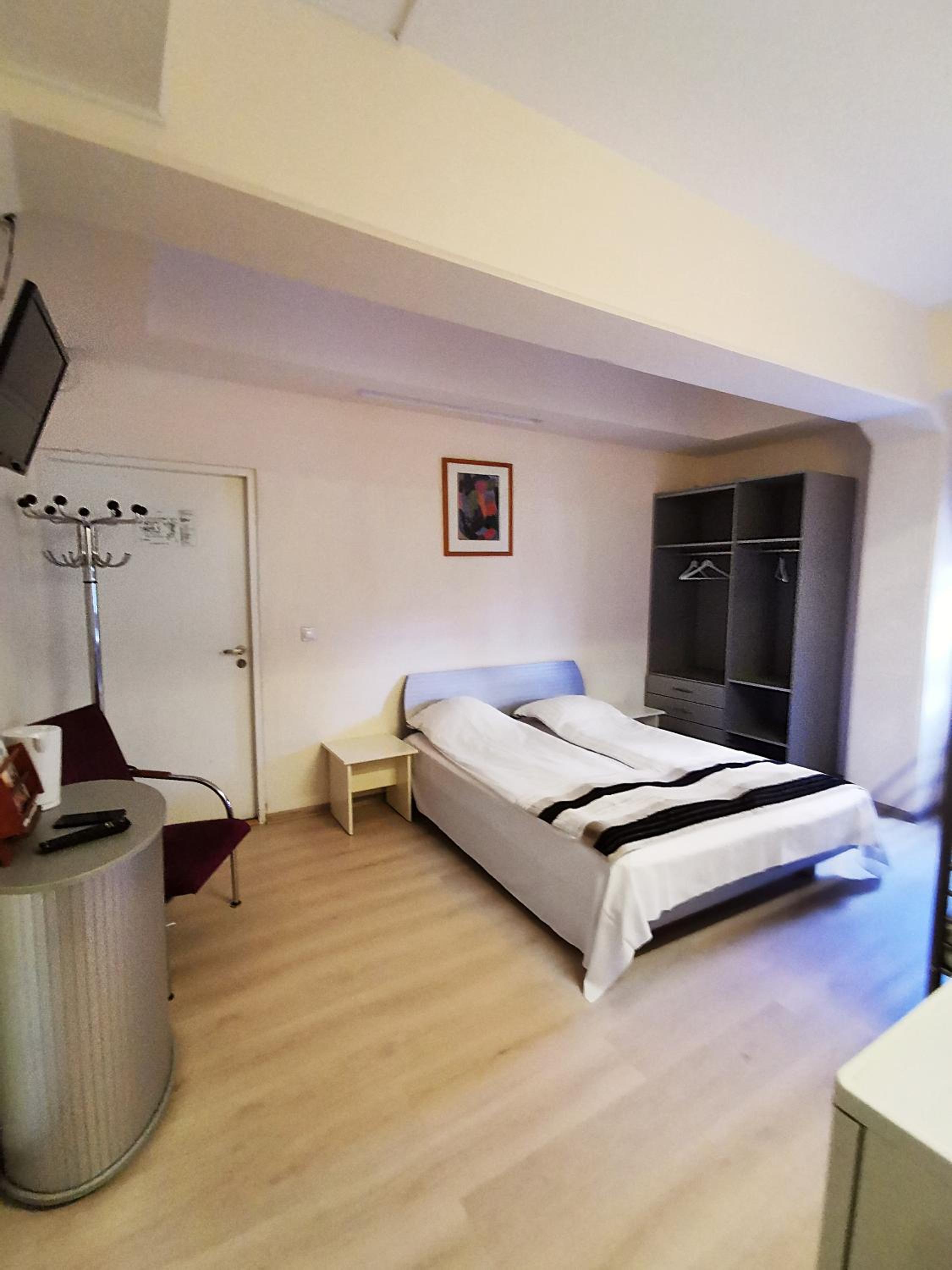 Quadruple Room with Private Bathroom