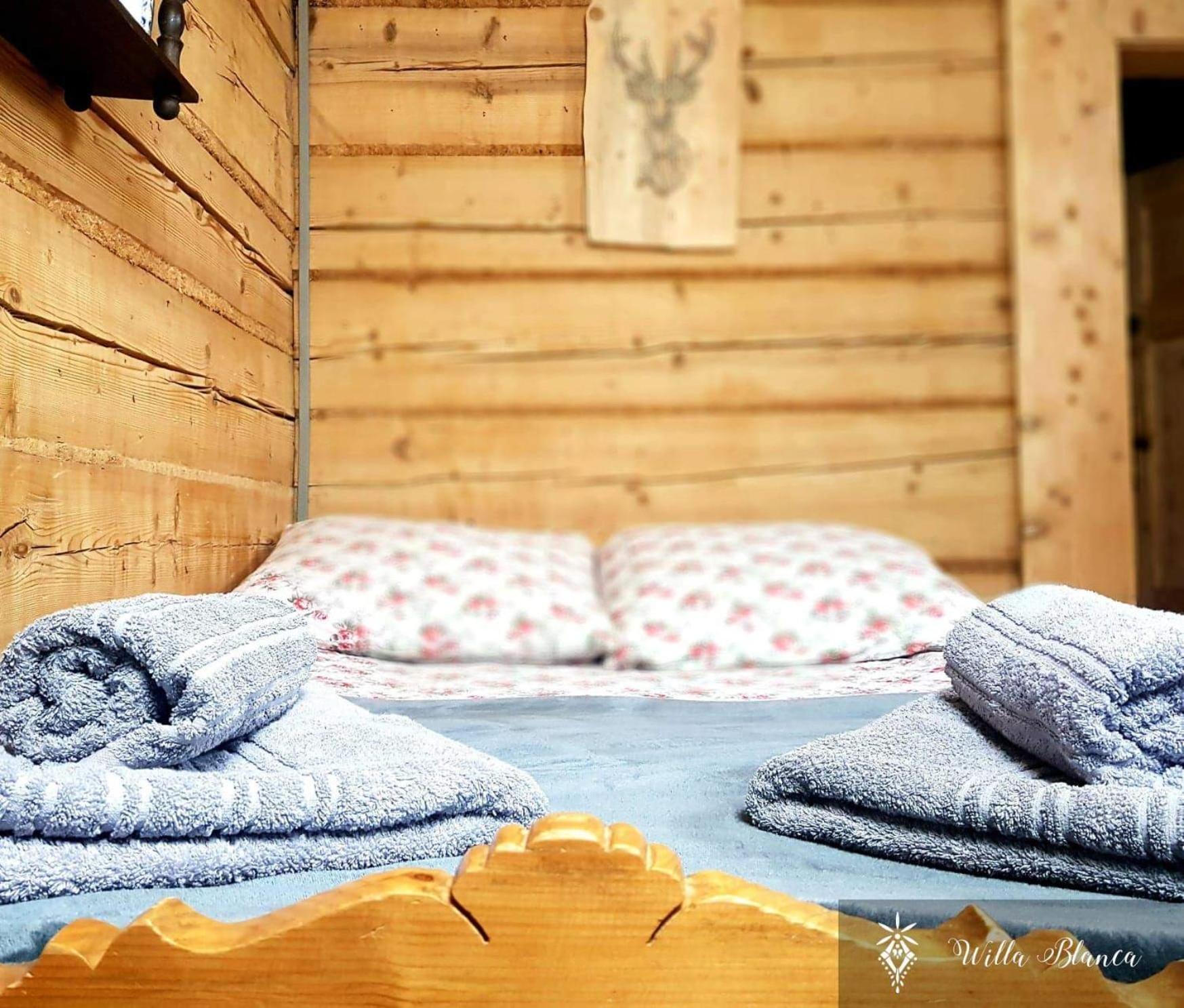 Double Room with Private Bathroom - Photo 2