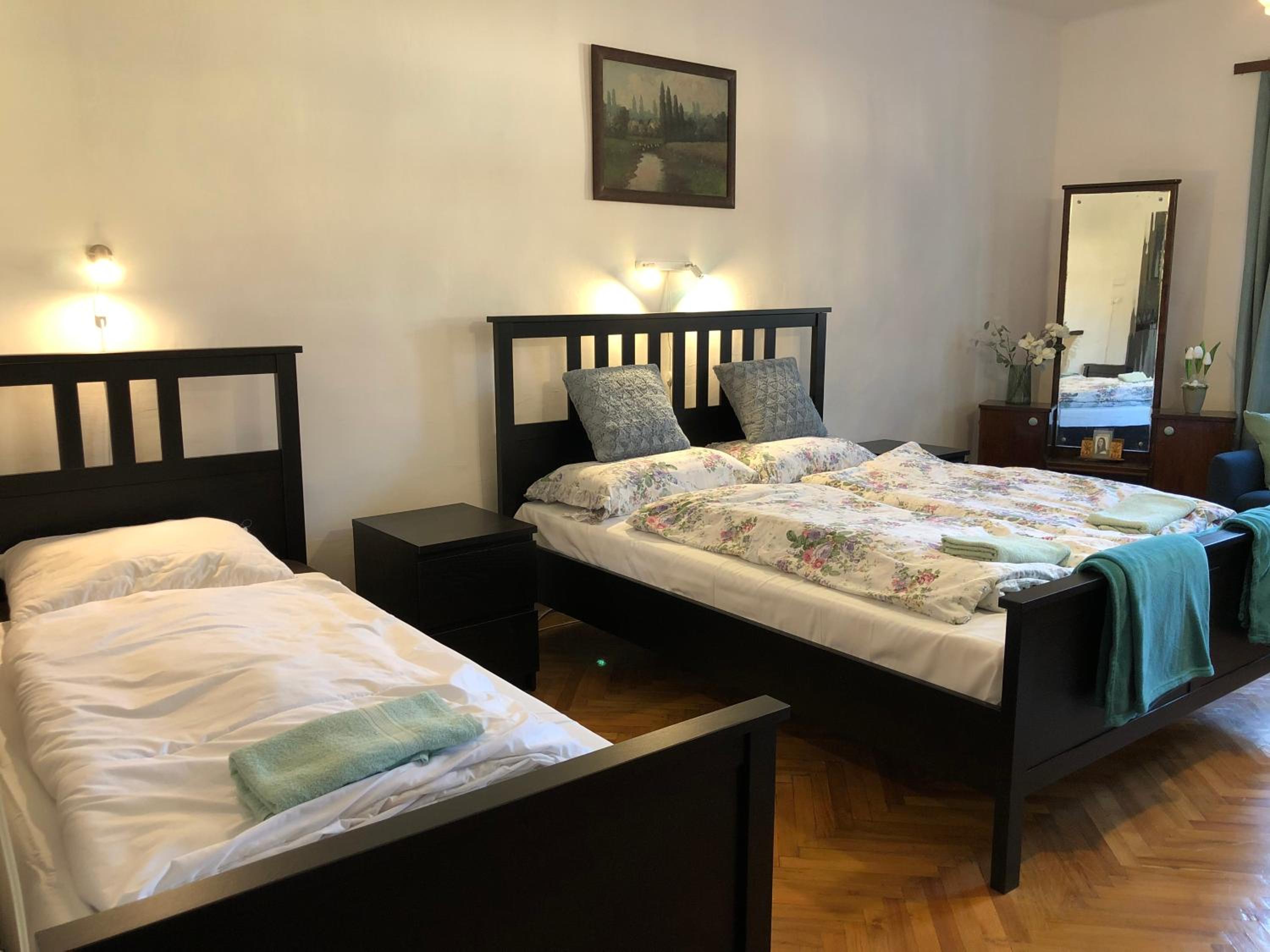 Quadruple Room with Private External Bathroom photo 3