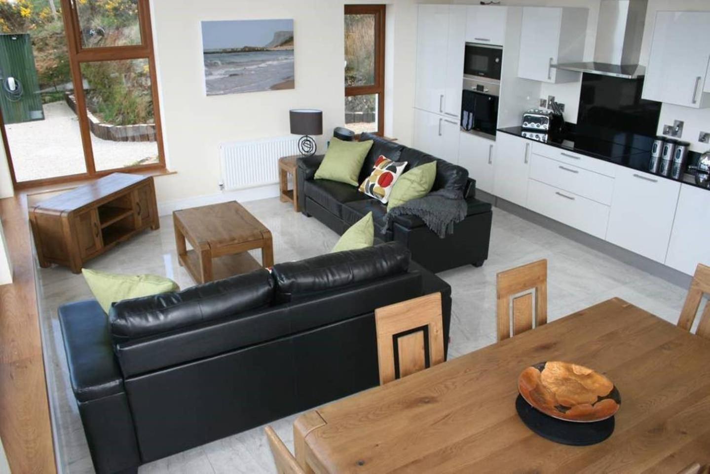 Three-Bedroom Chalet - Photo 7