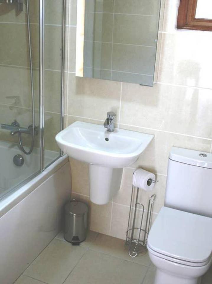 Three-Bedroom Chalet - Photo 3