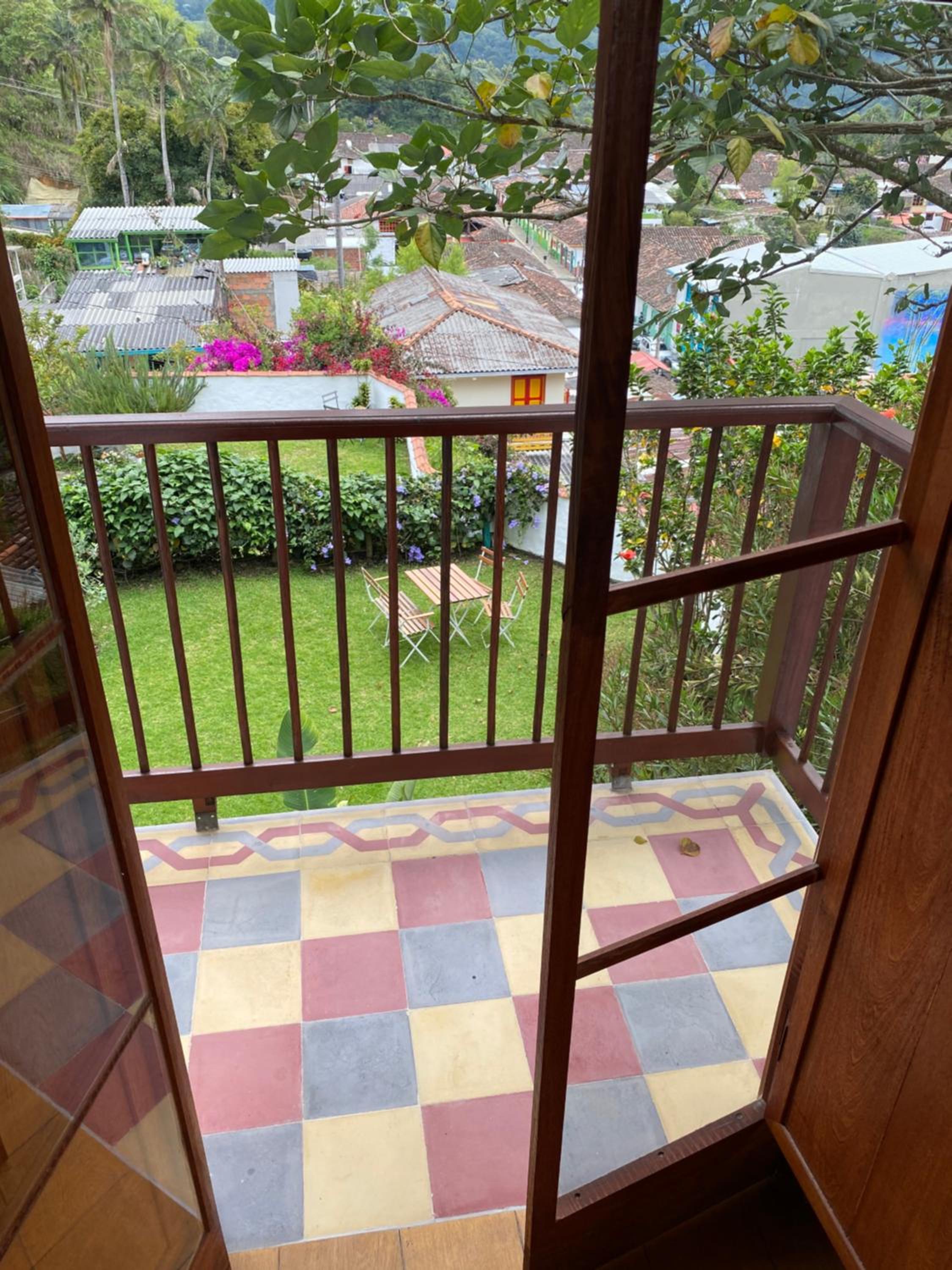 Queen Room with Balcony photo 2