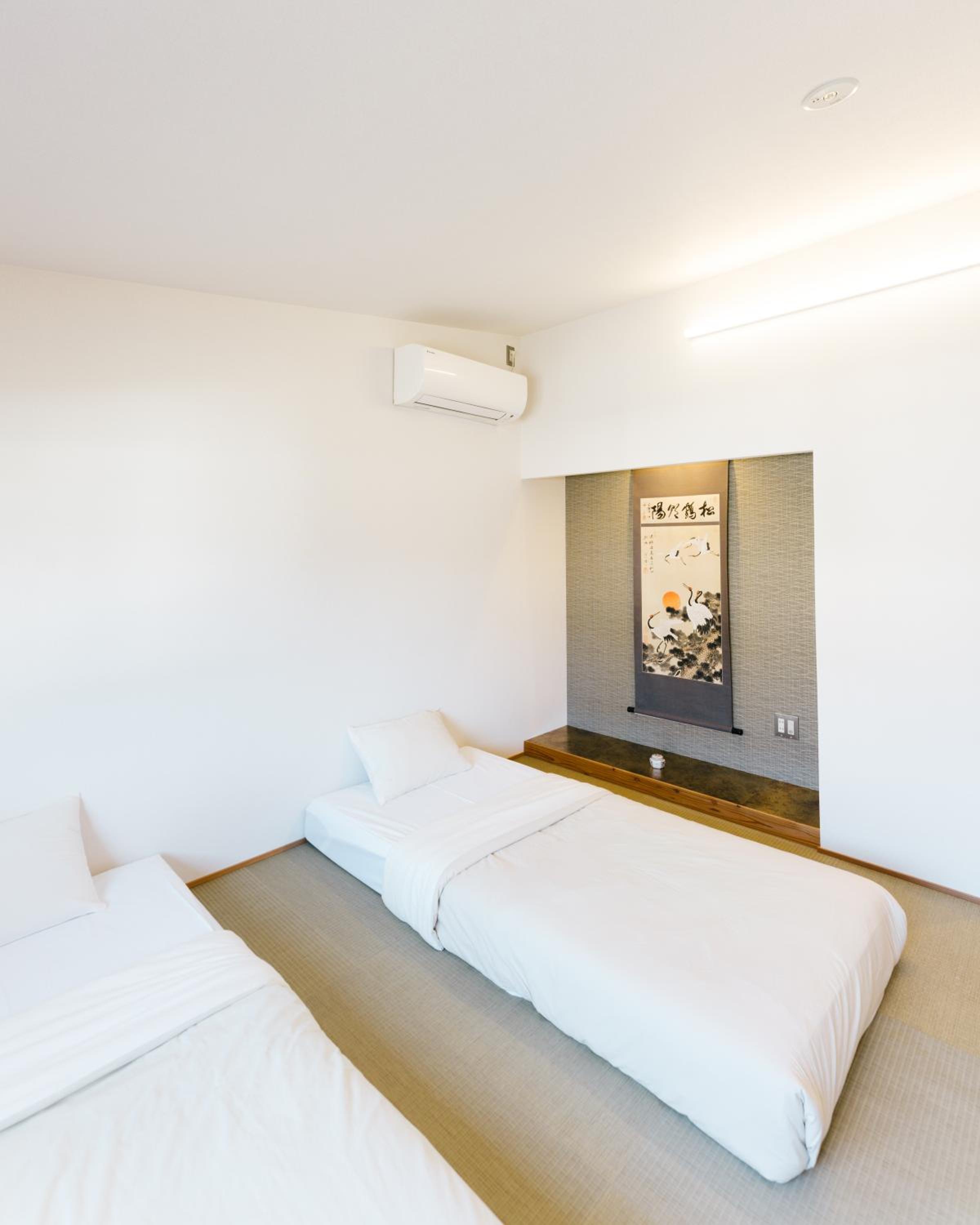 Standard Japanese Style Room with Private Bathroom photo 1