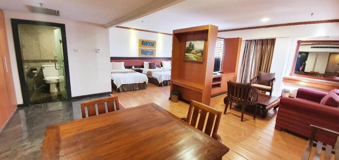 Executive King Room - Photo 4