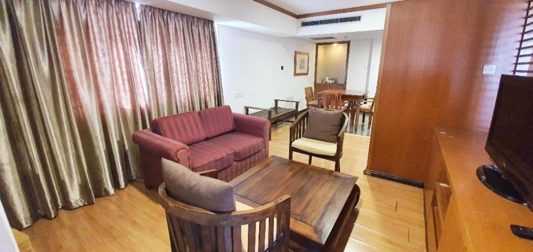 Executive King Room - Photo 2
