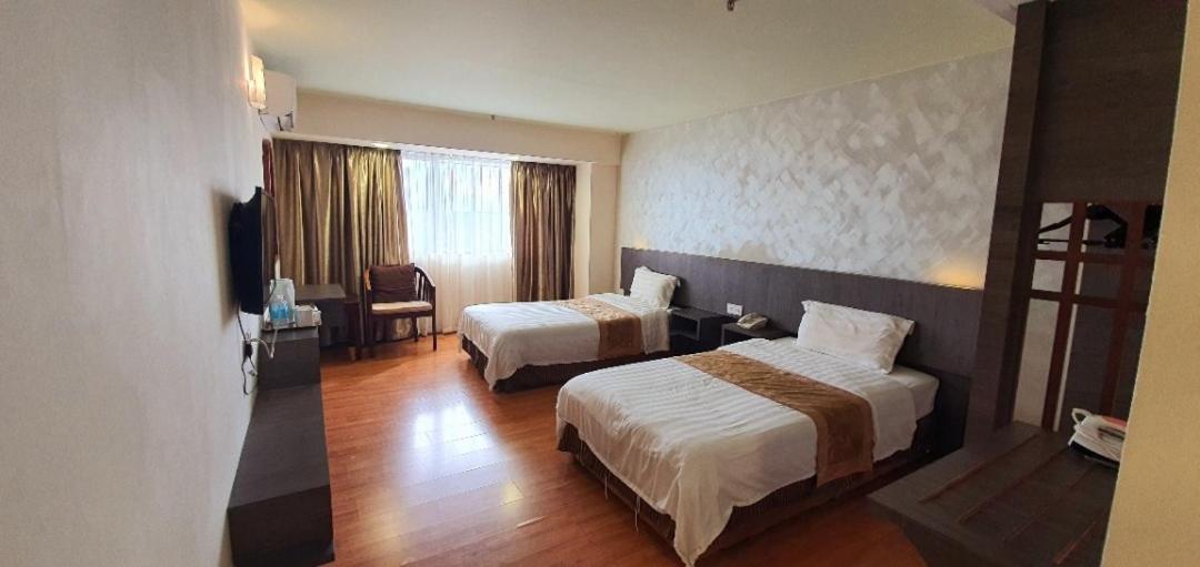 Deluxe Twin Room - Photo 3