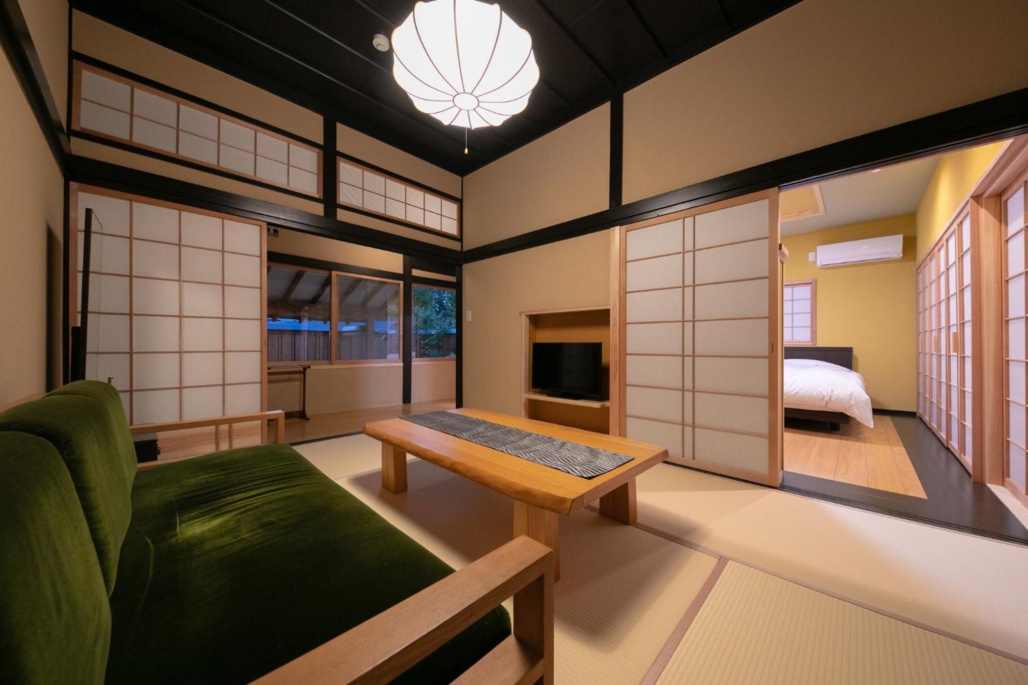 Japanese-Style House with Bed Room with Open-Air Bath + Cypress Bath - Annex (Renovated in 2021)