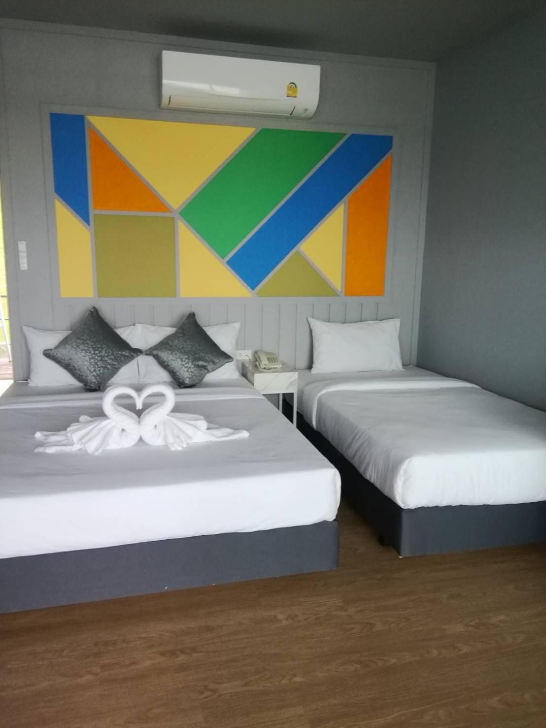 Deluxe Twin Room