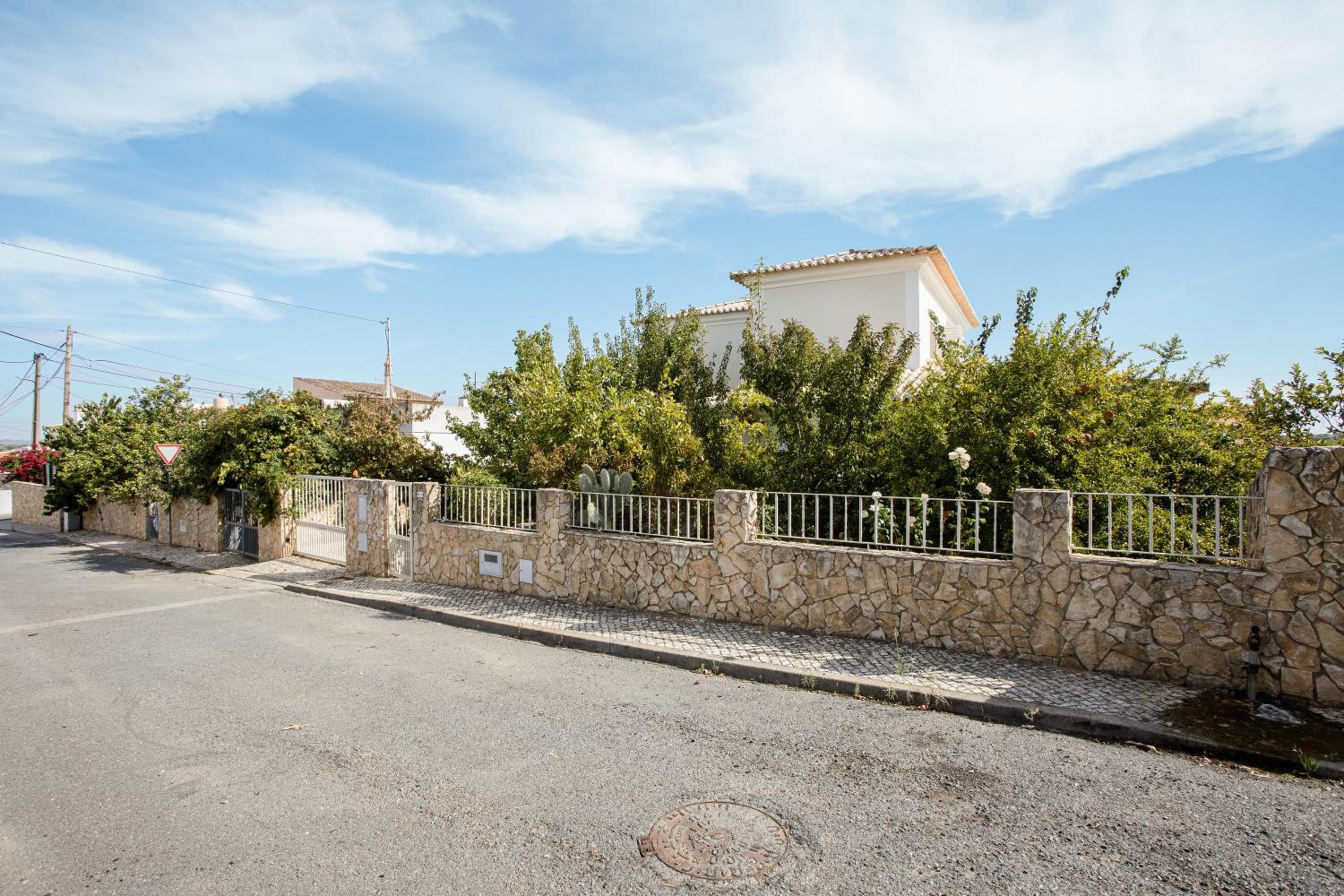 Villa photo 2