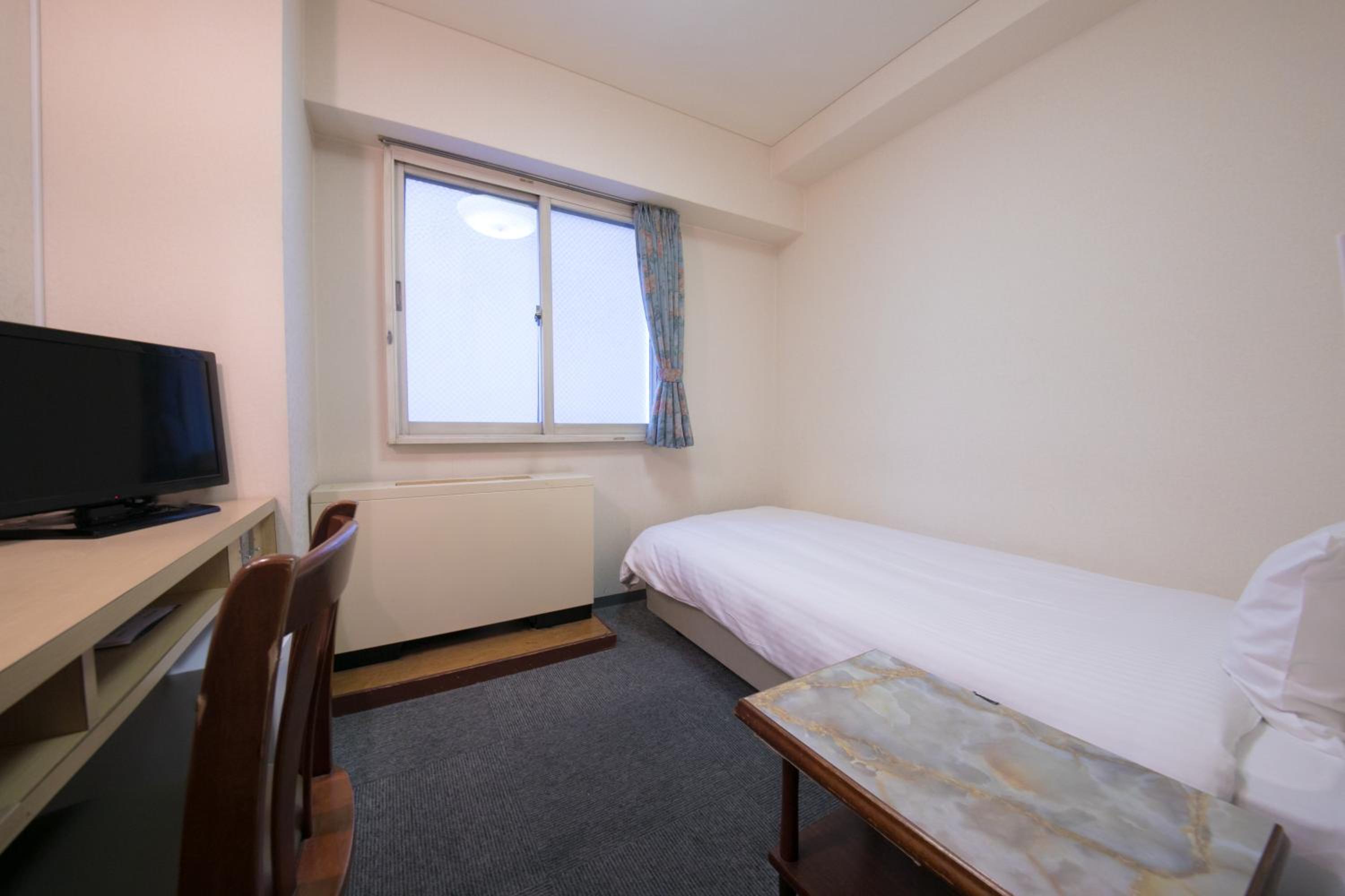 Single Room - Non-Smoking photo 1
