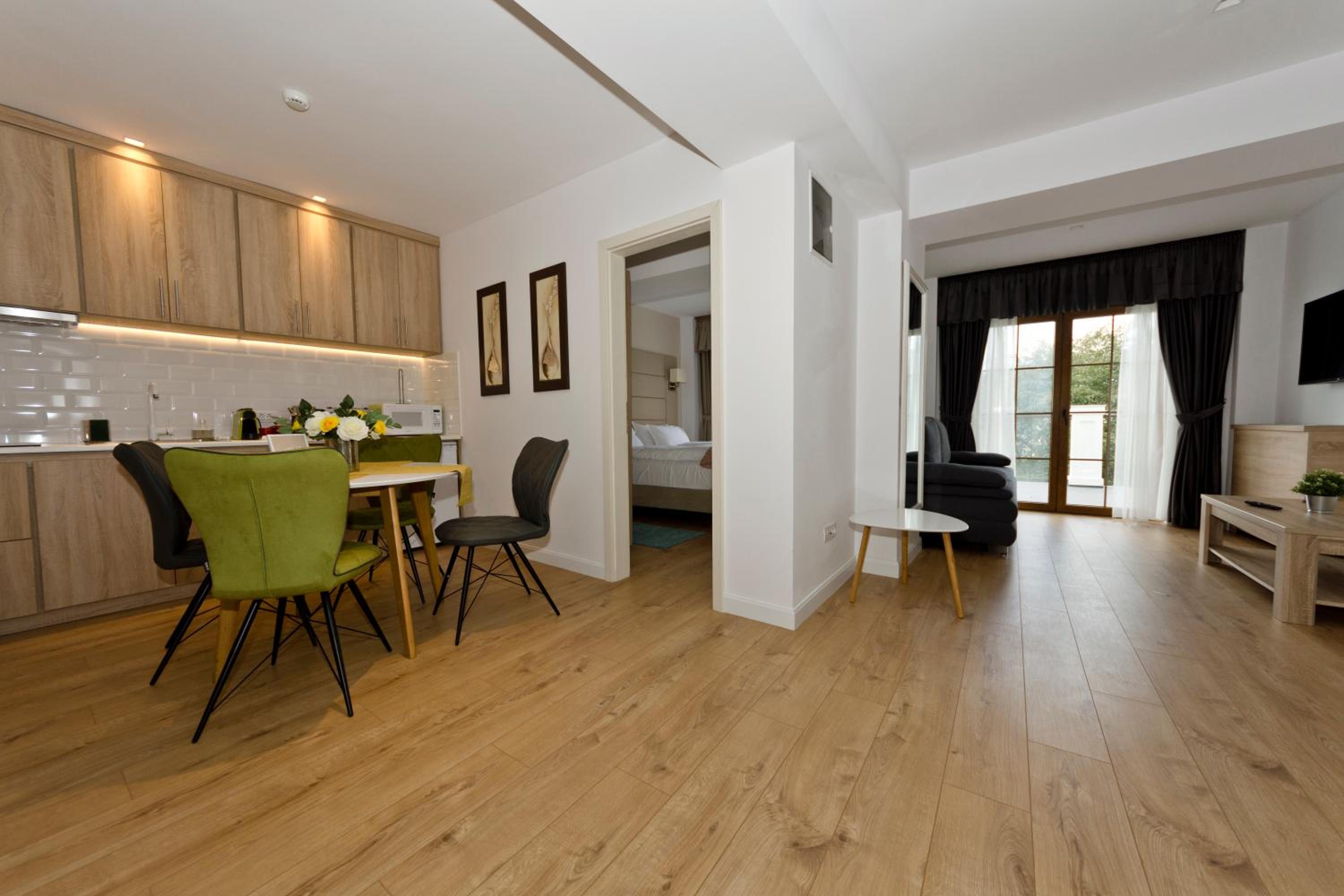 Apartment 3 - Photo 1