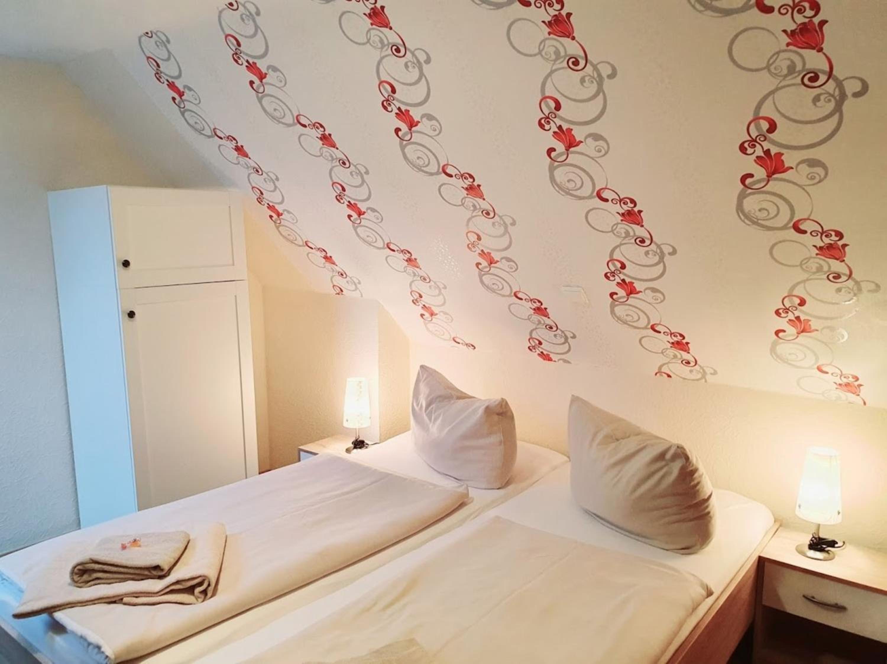 Budget Twin Room photo 3