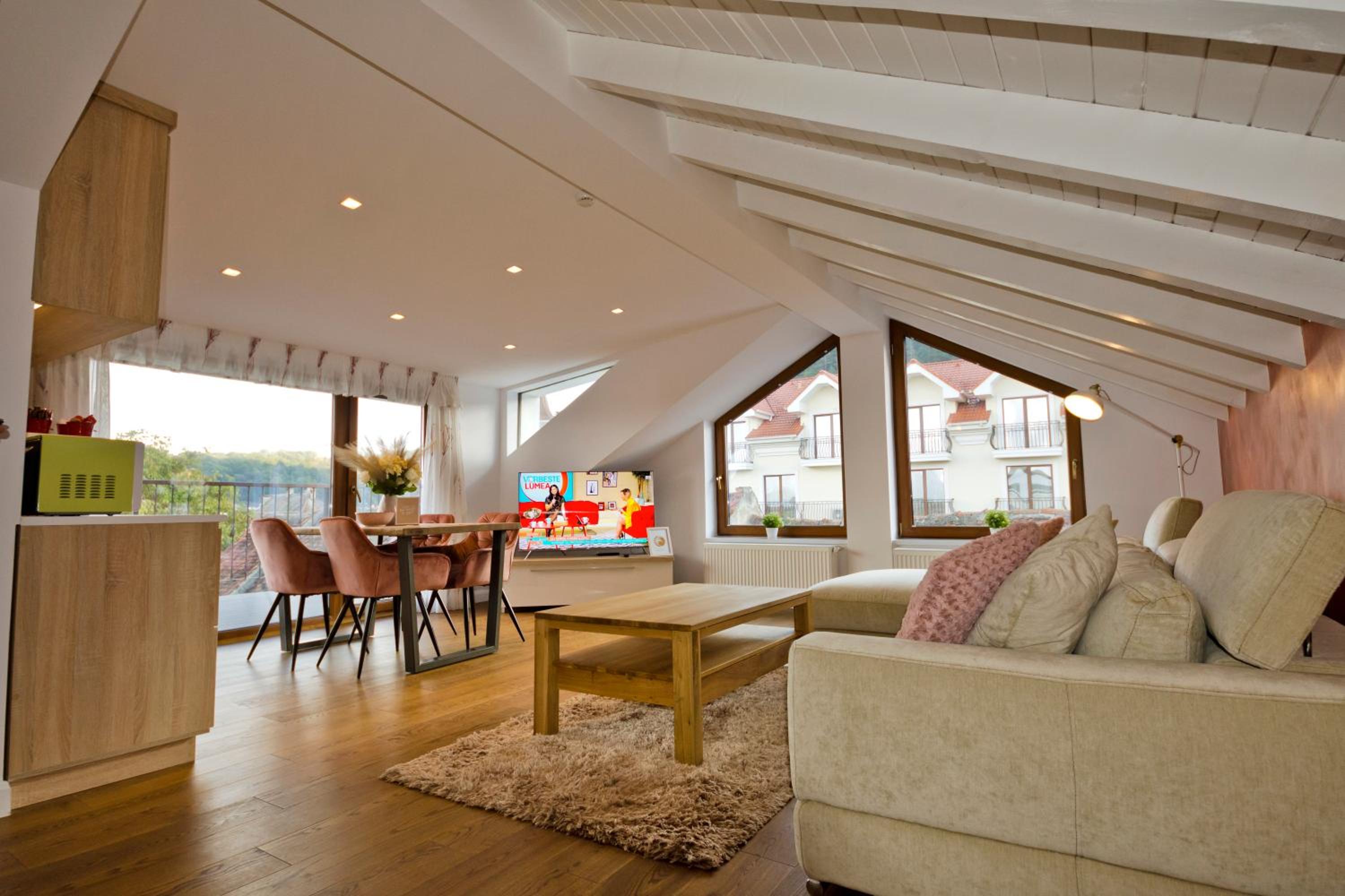 Apartment 5 - Photo 4