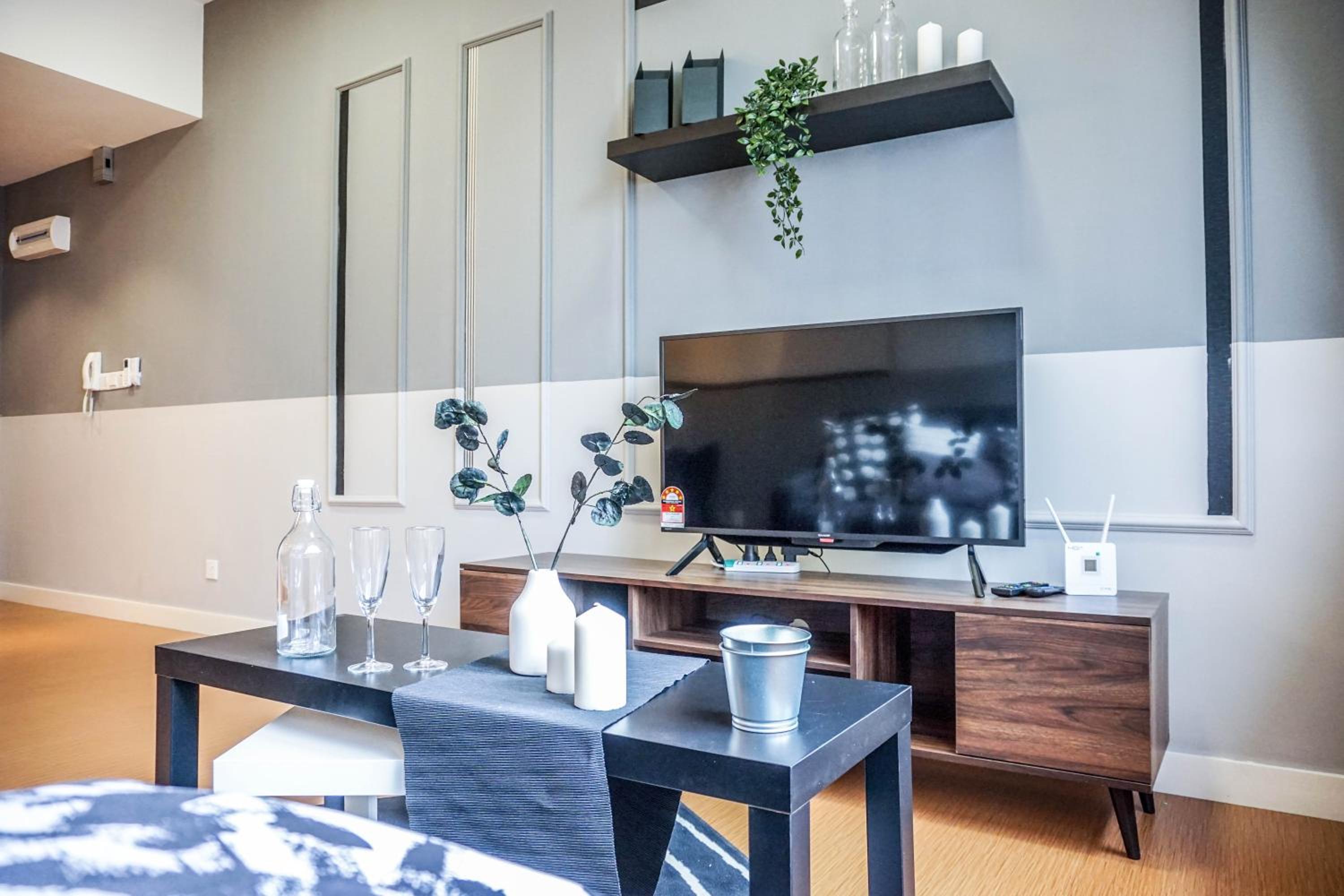 One-Bedroom Apartment - Photo 71