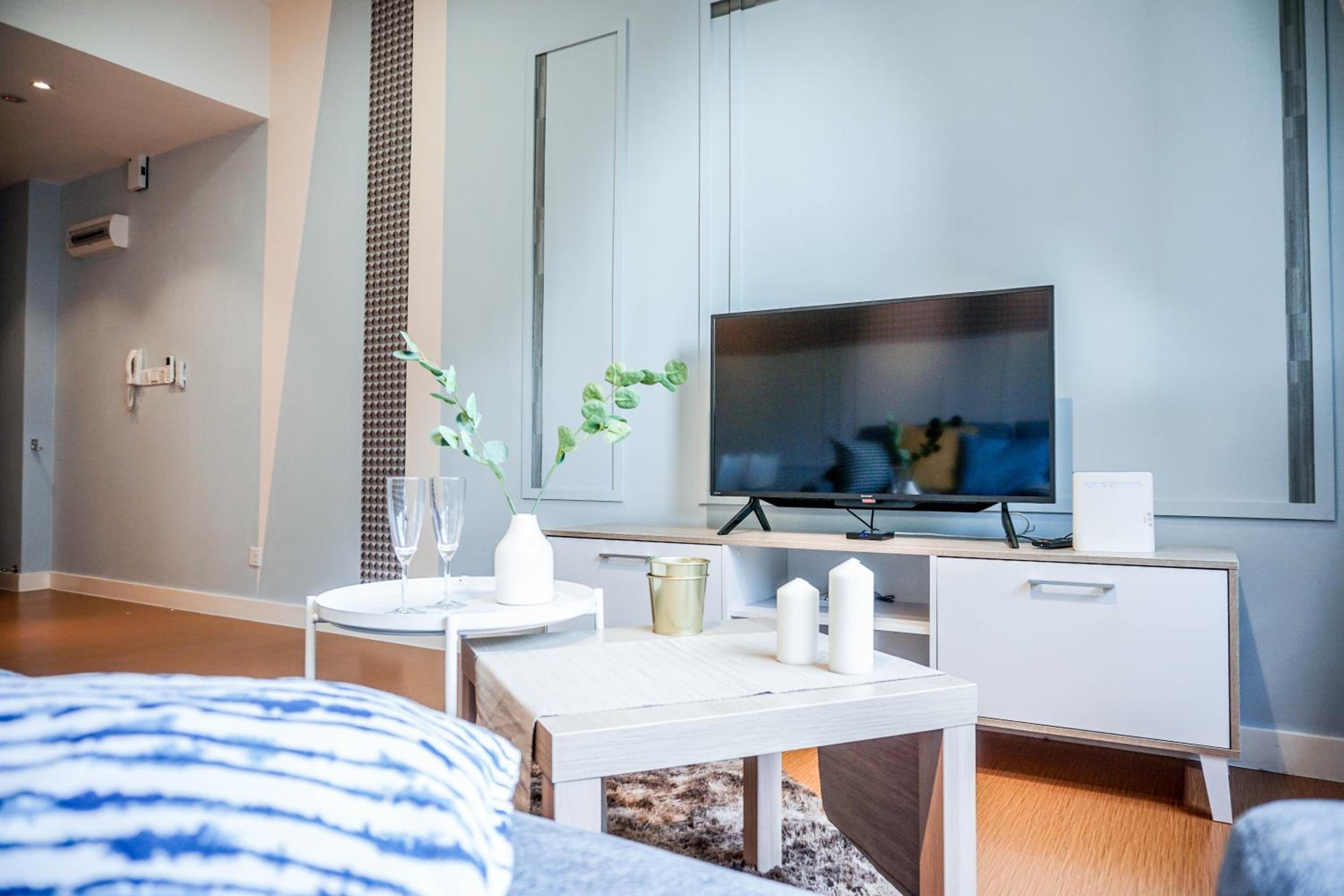 One-Bedroom Apartment - Photo 68