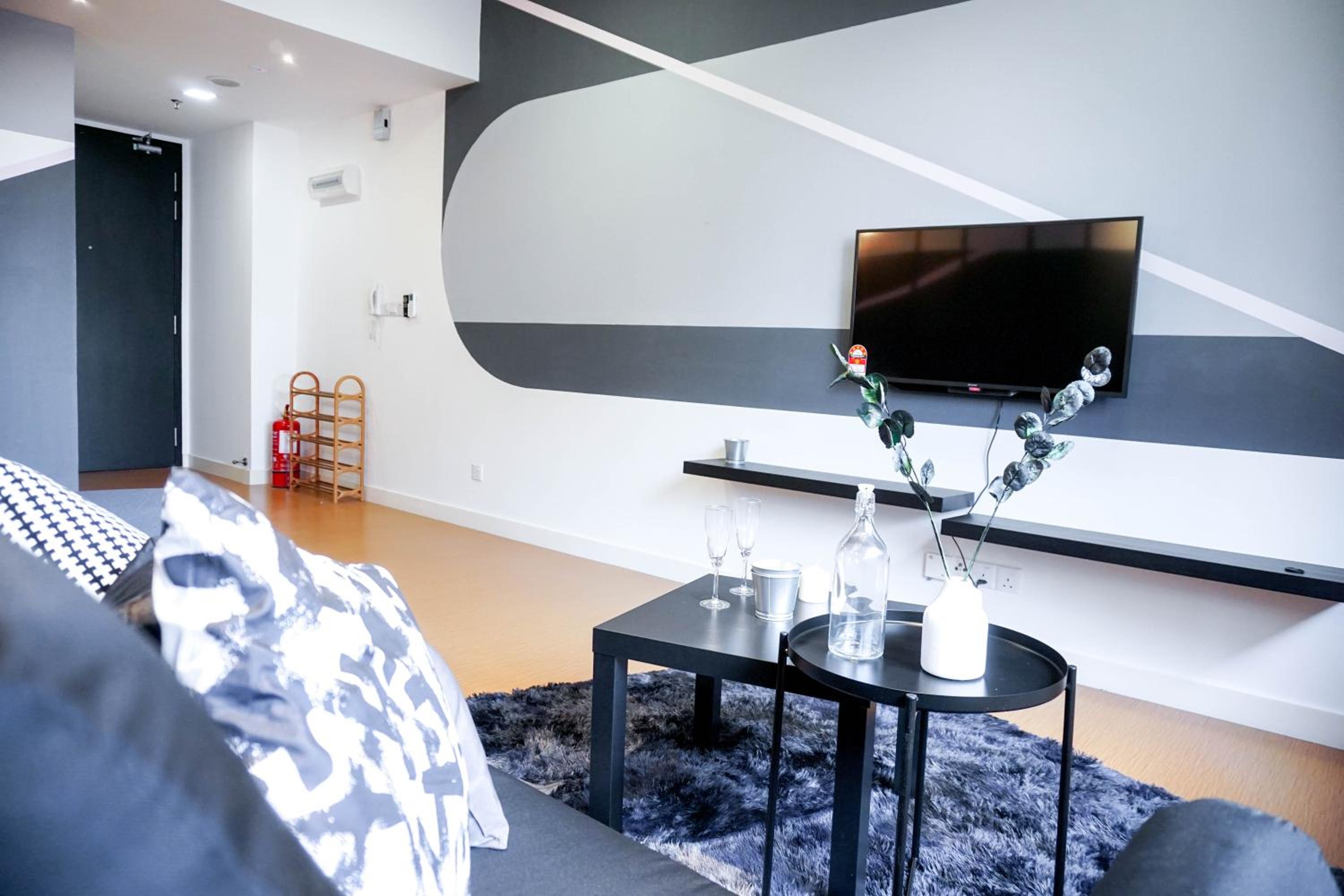 One-Bedroom Apartment - Photo 47
