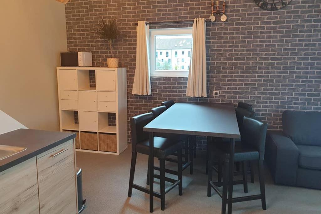 Three-Bedroom Apartment photo 2