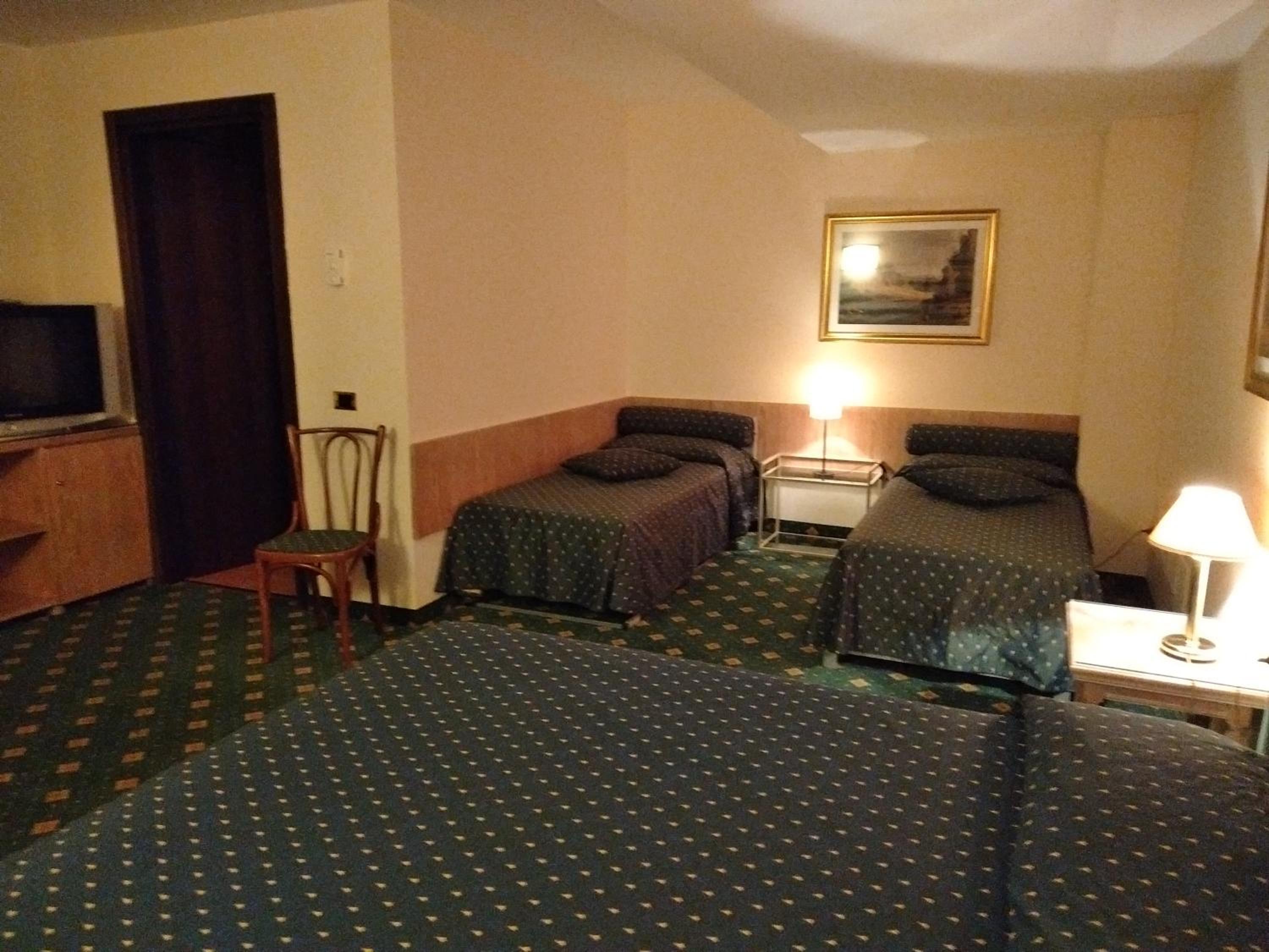 Superior Triple Room - Photo 4
