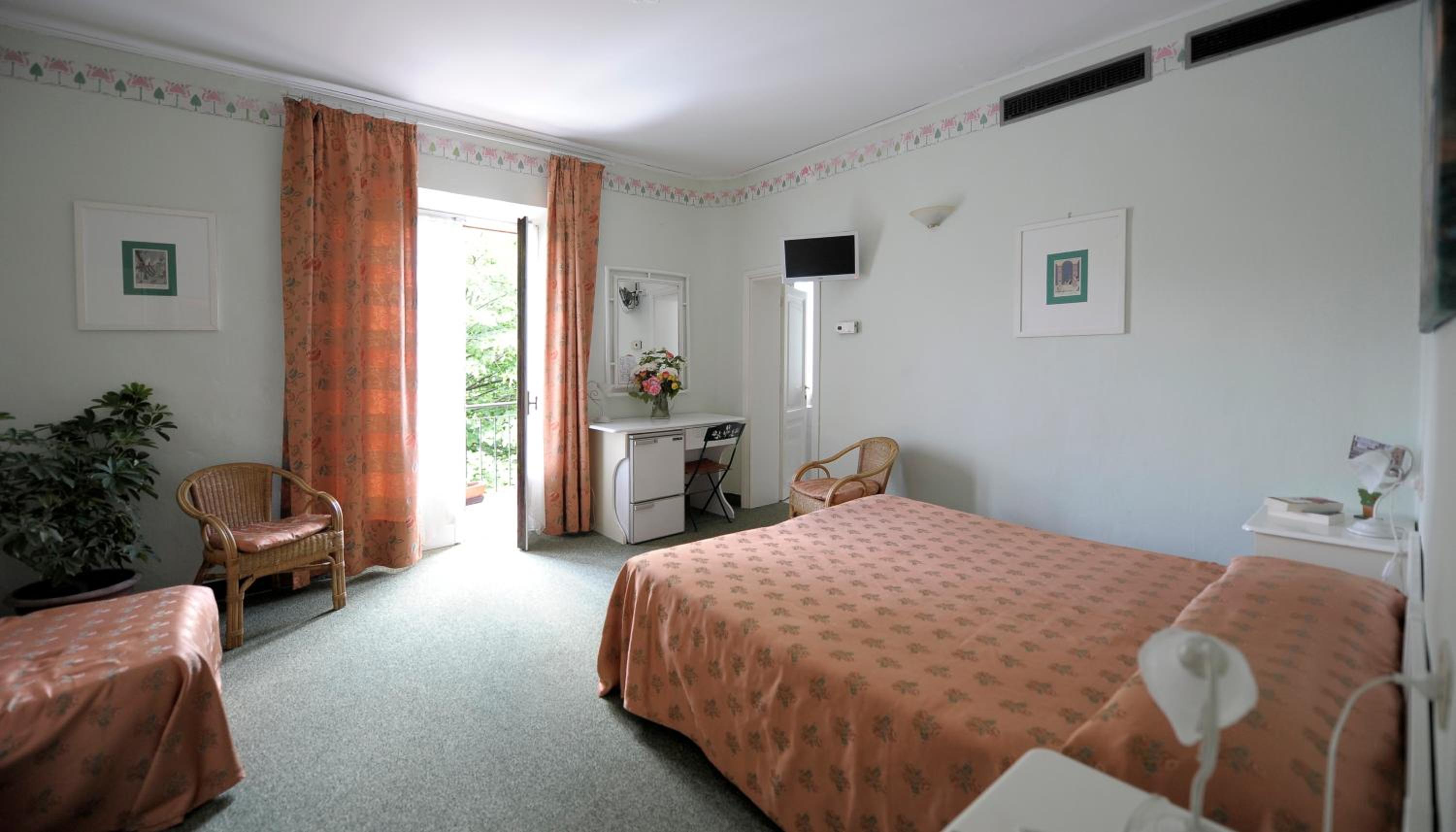Dreibettzimmer