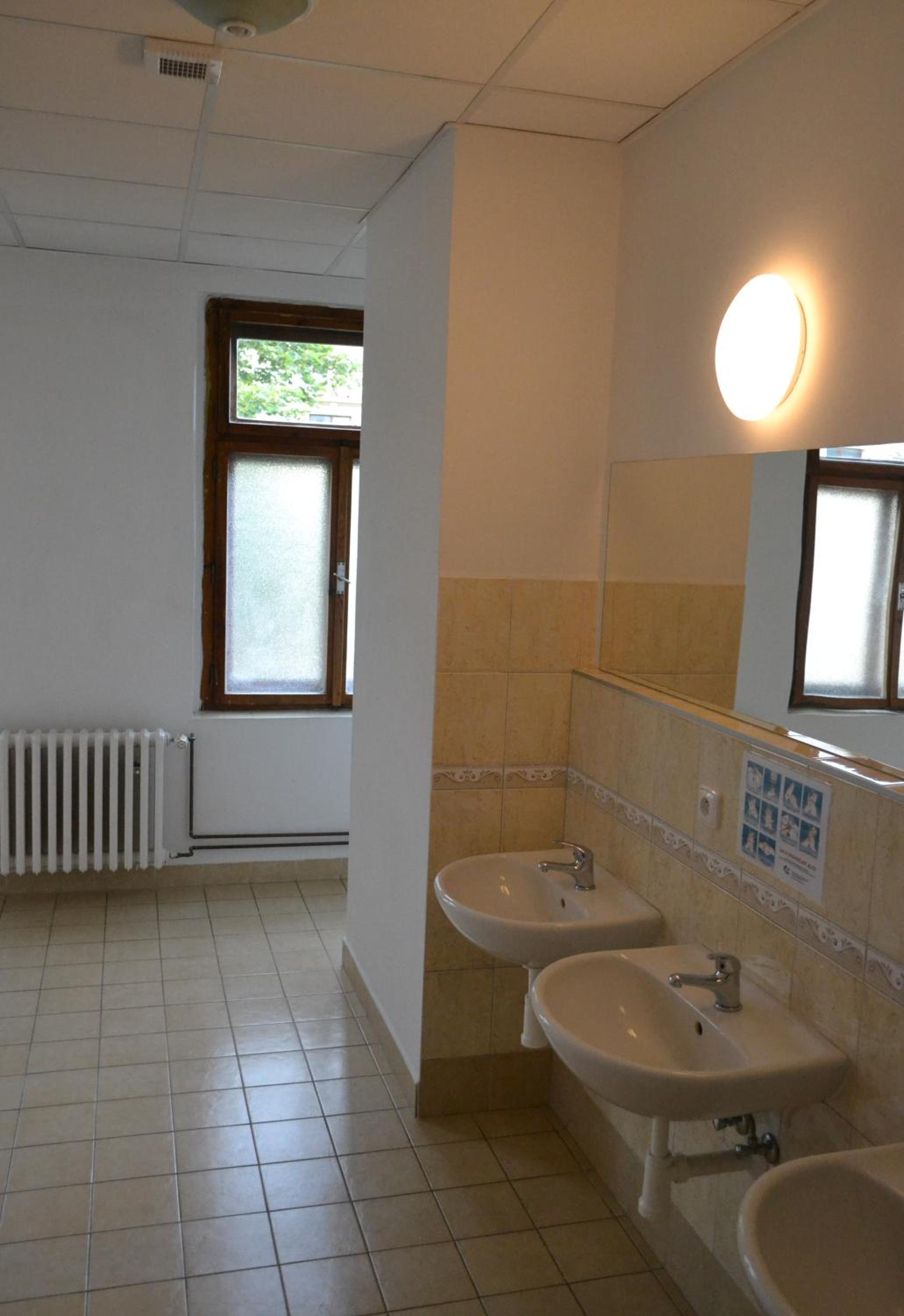 Quadruple Room with Shared Bathroom photo 1