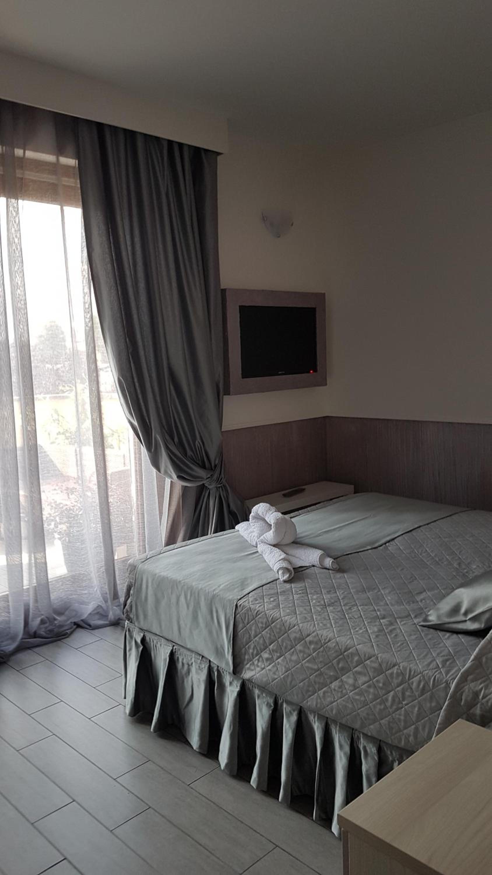 Superior Triple Room - Photo 7