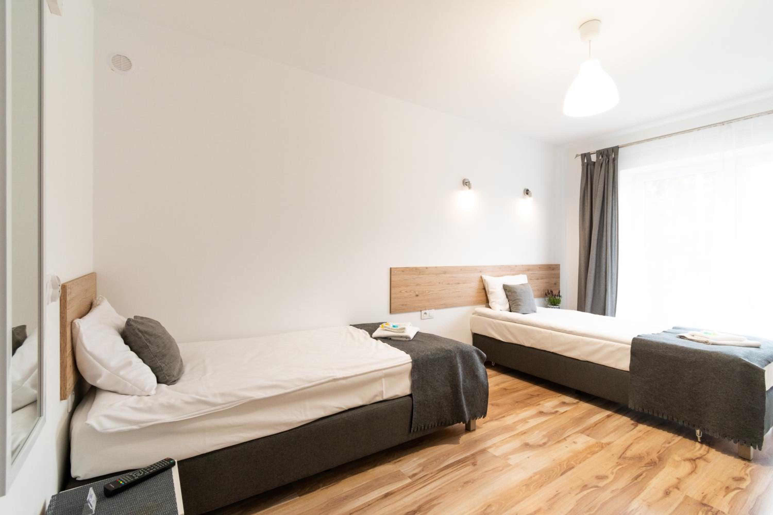 Twin Room with Balcony - Photo 9