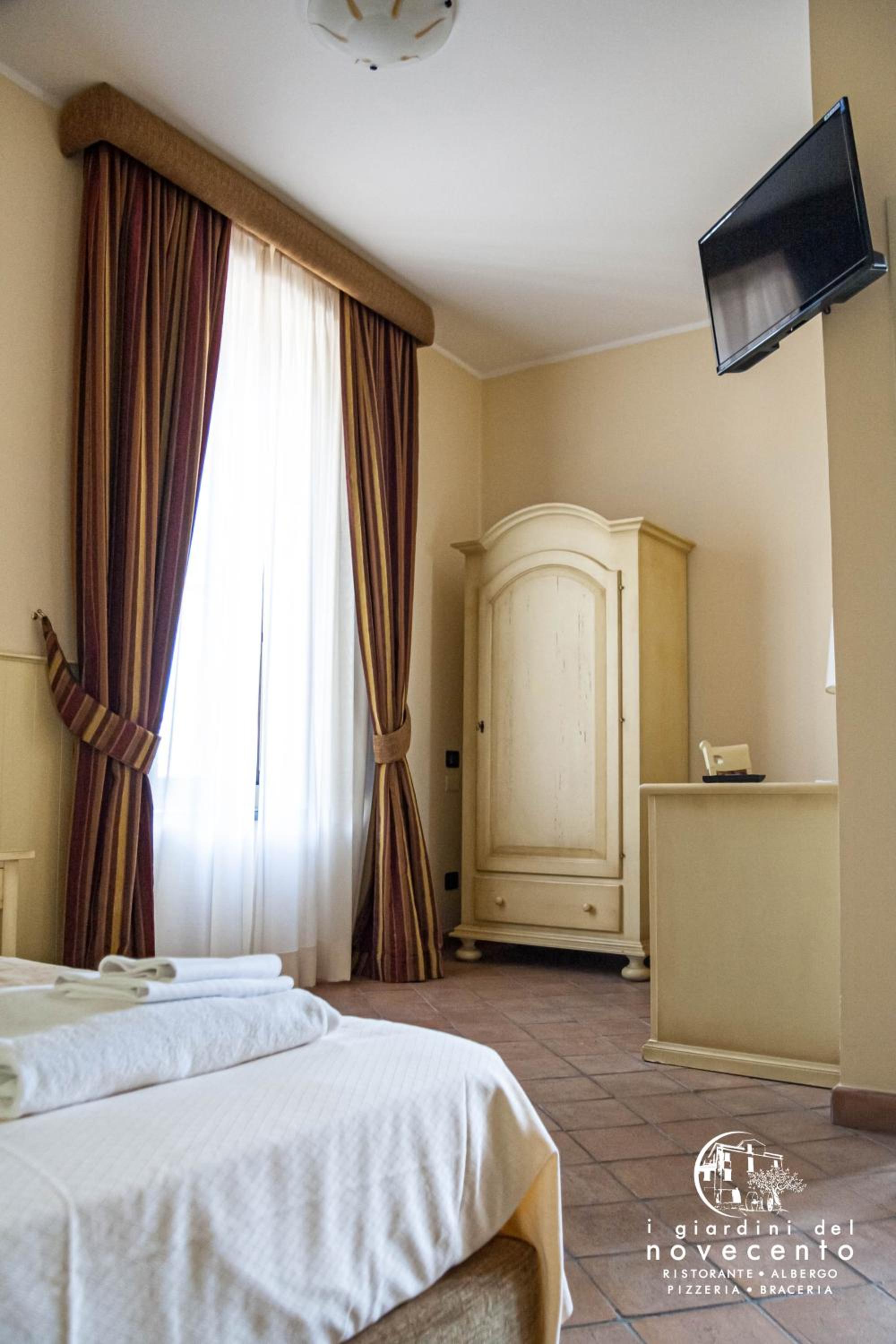 Large Single Room photo 1