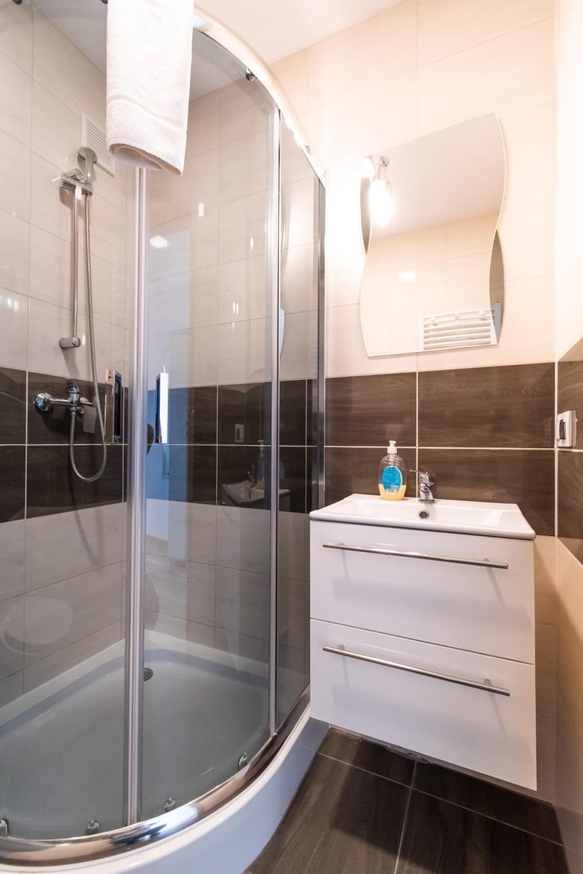 Standard Double Room - Photo 20