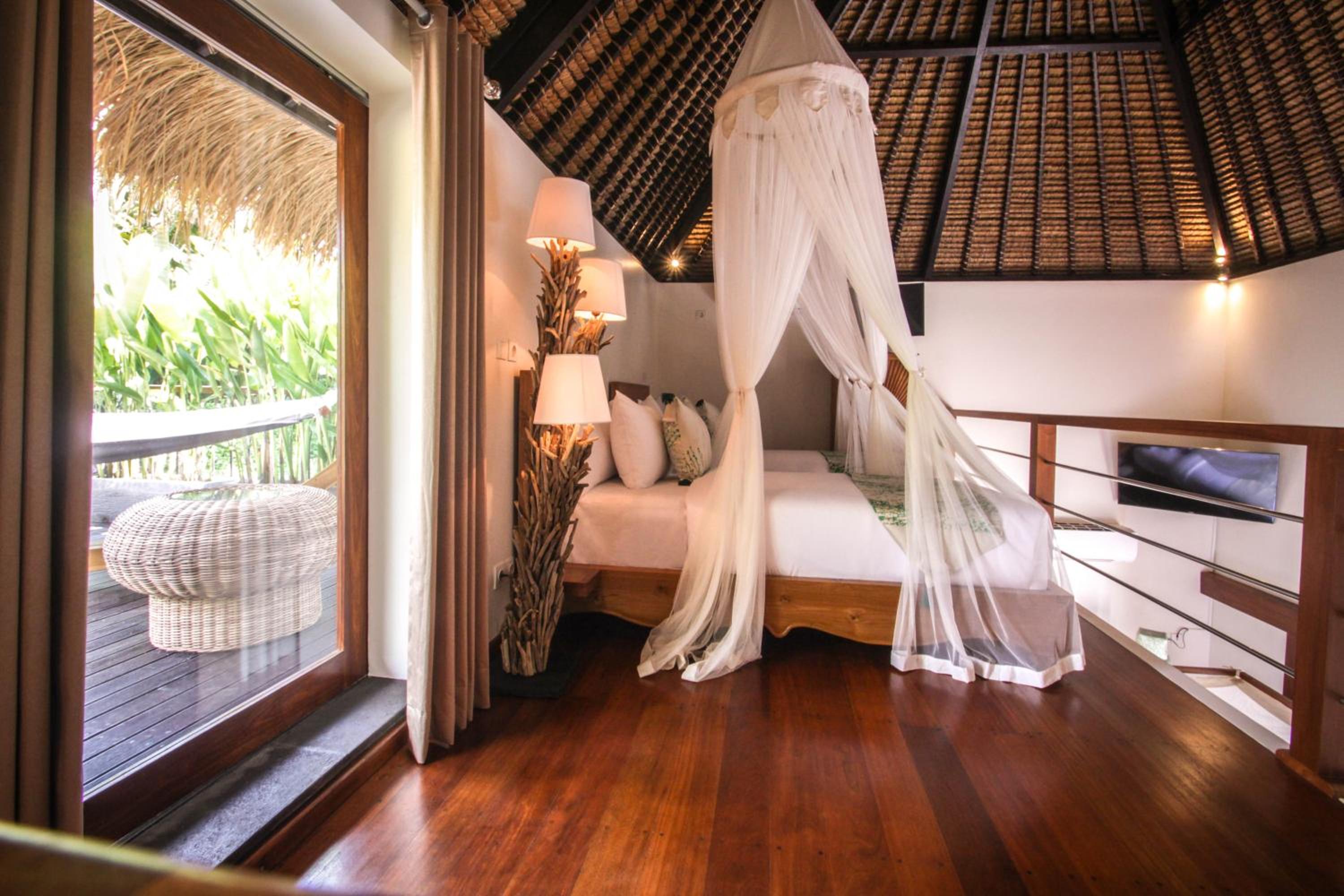 Sri Lodge with Private Pool  - Photo 3