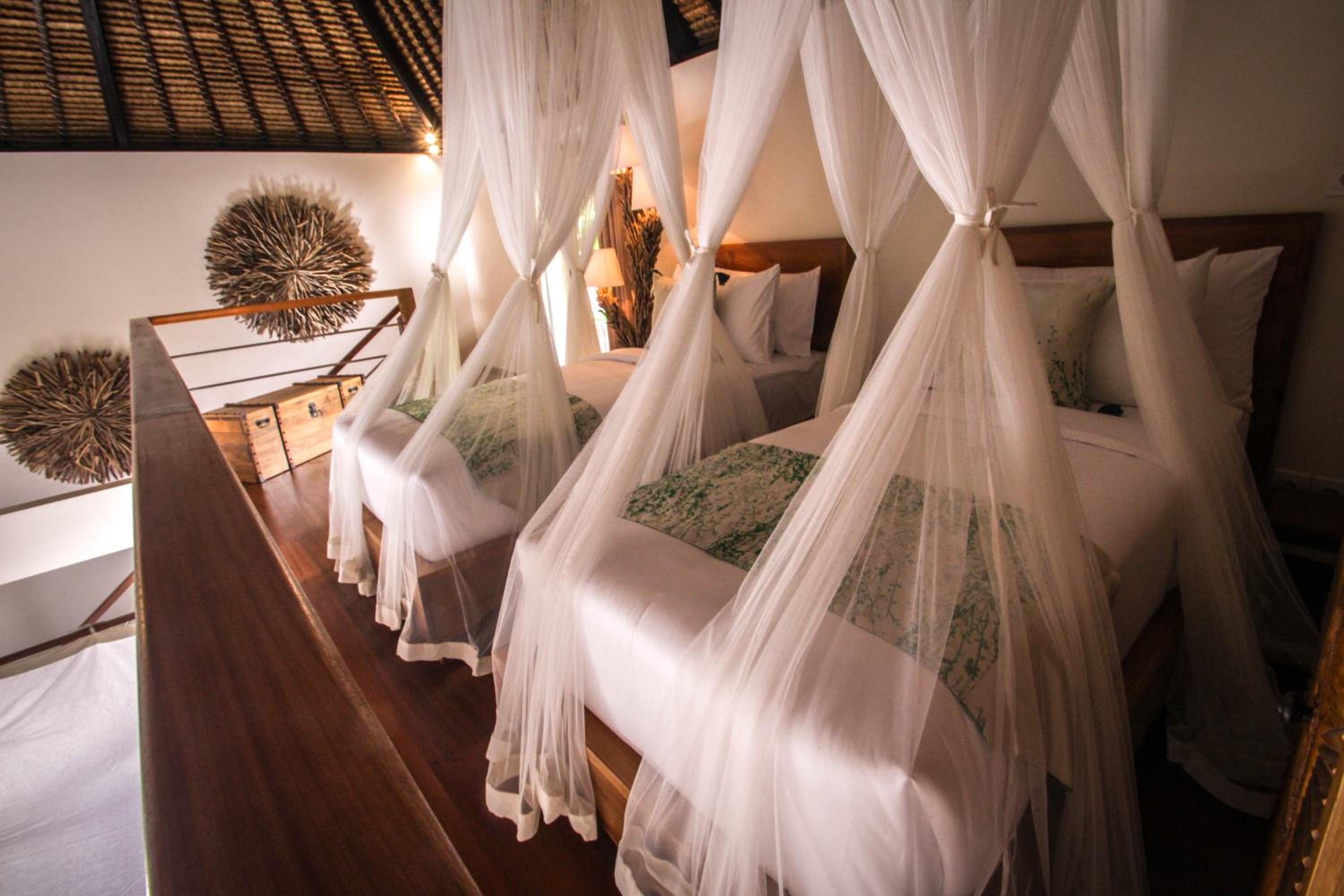 Sri Lodge with Private Pool  - Photo 12