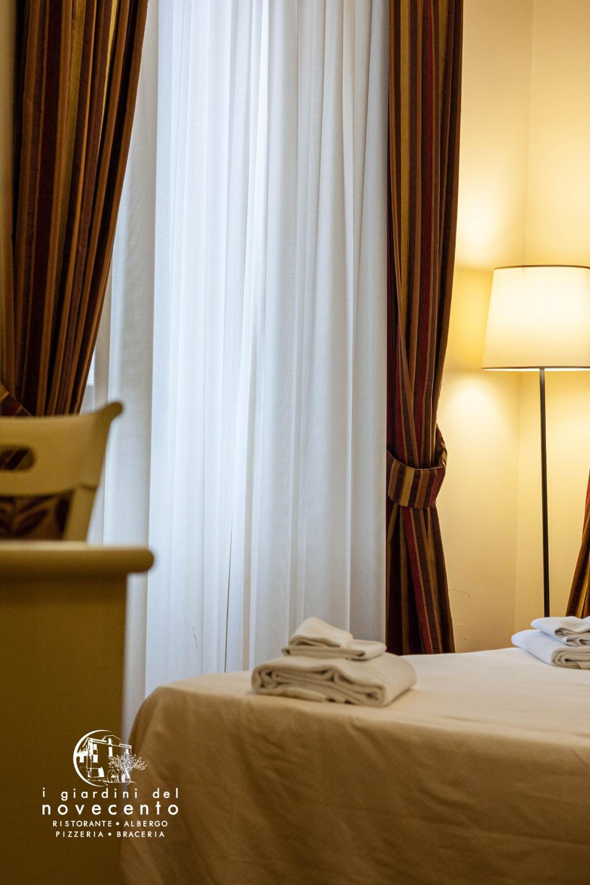 Deluxe Double Or Twin Room With City View photo 3