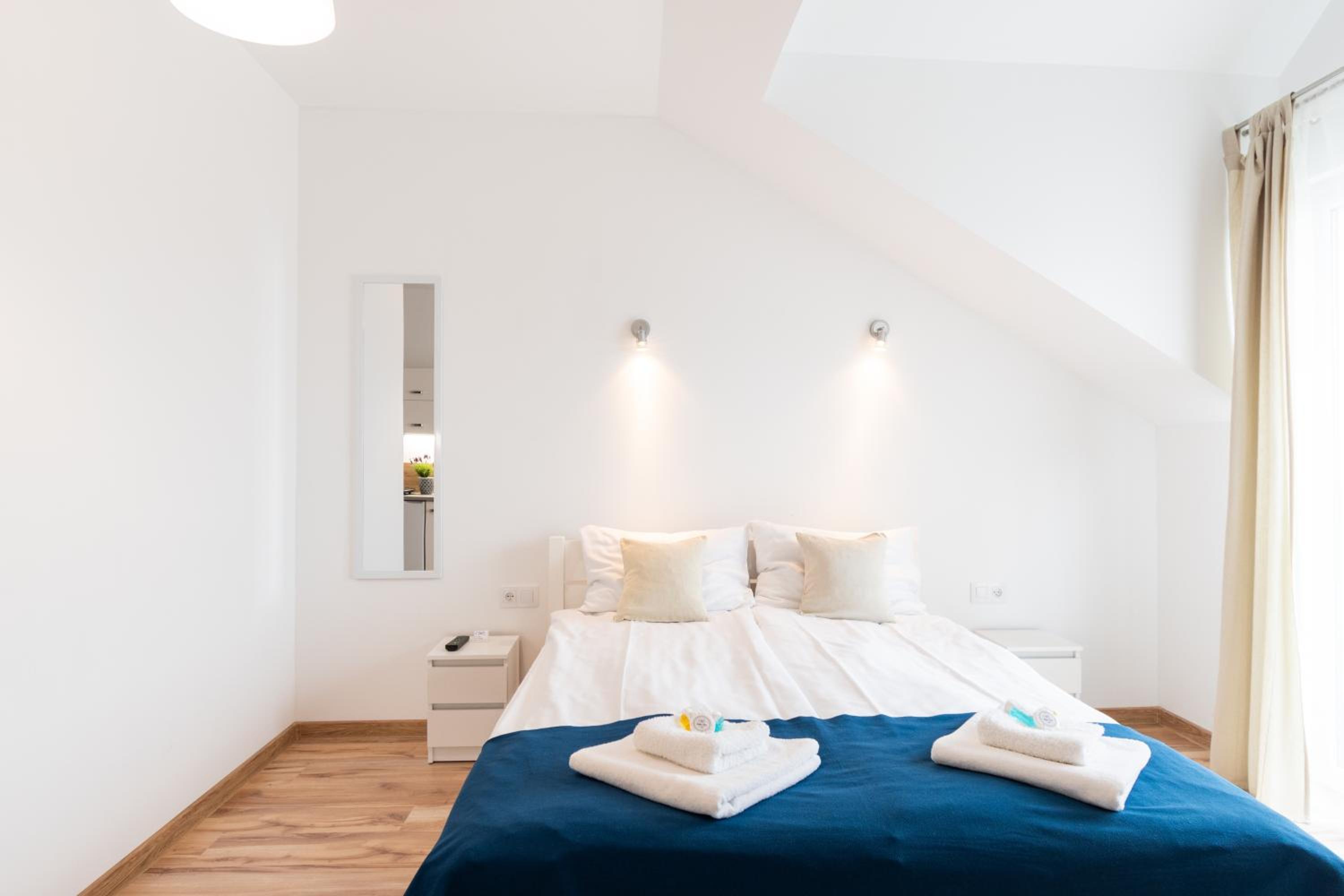 Standard Double Room - Photo 21