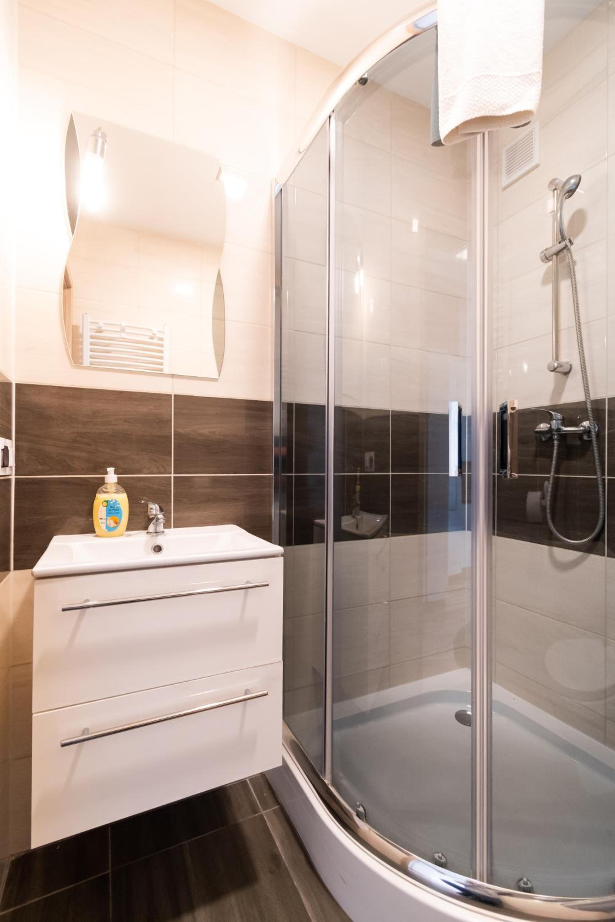 Standard Double Room - Photo 26