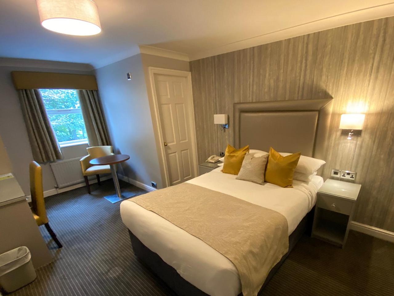 Standard Double Room - Photo 1