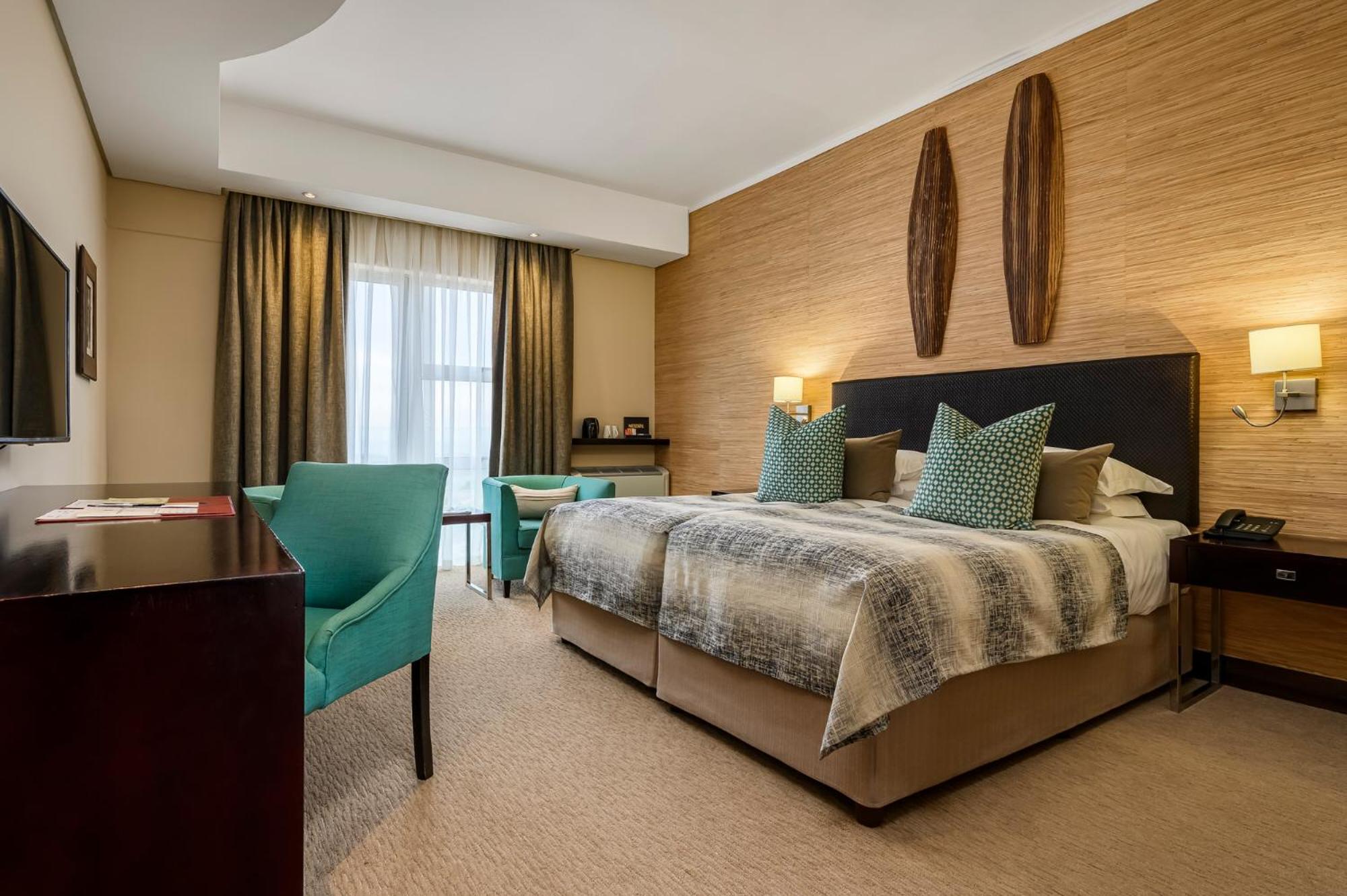 Standard Double or Twin Room - Photo 26