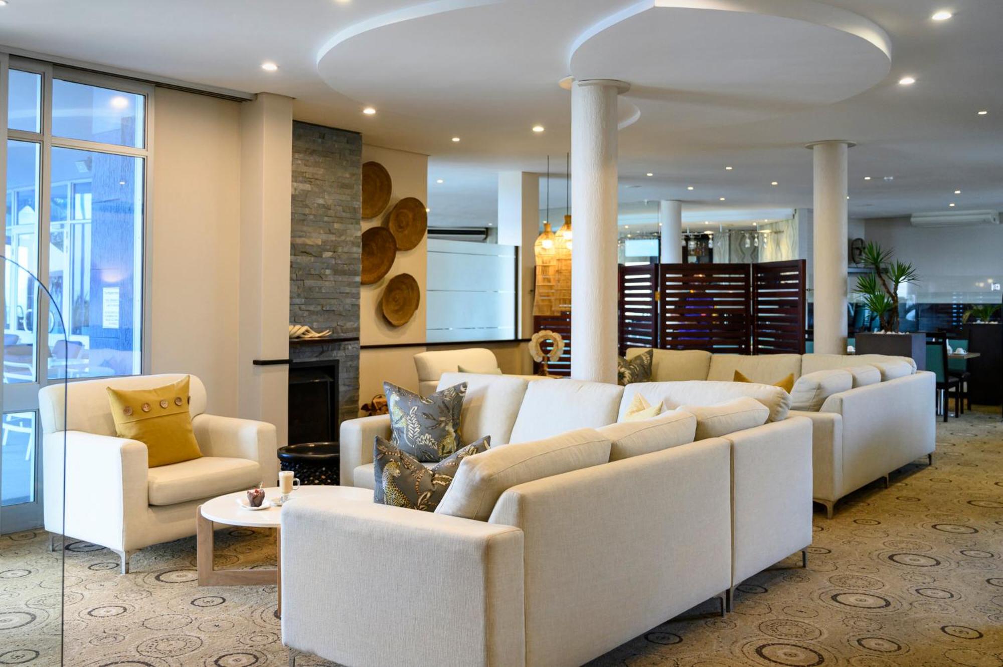 Standard Double or Twin Room - Photo 13