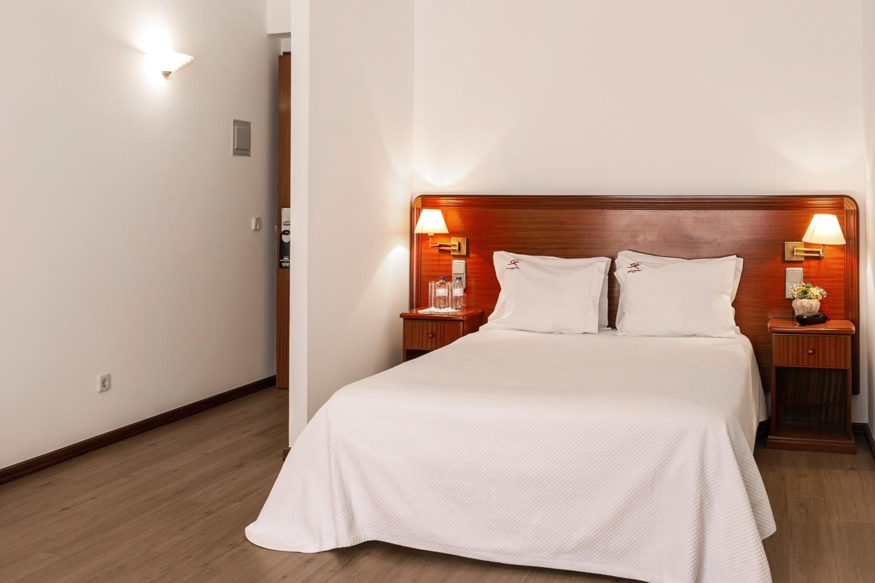 Double Room - Photo 10