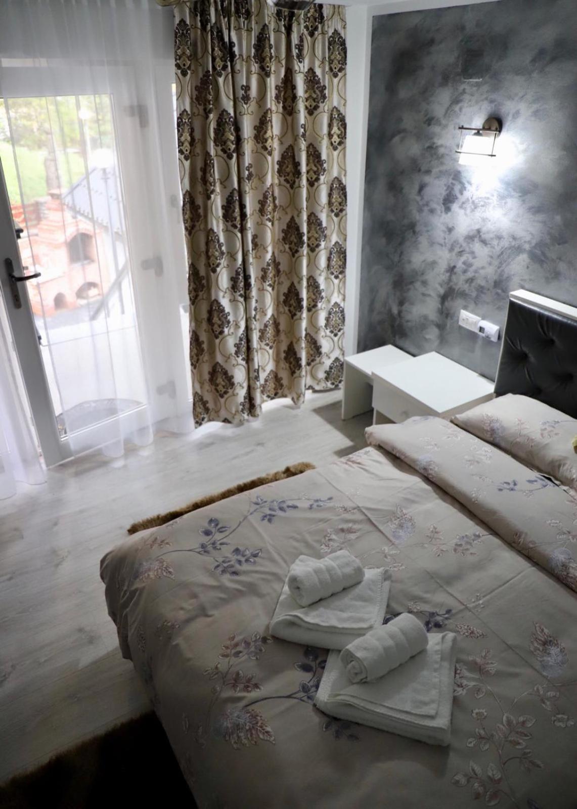 Double Room with Terrace - Photo 1