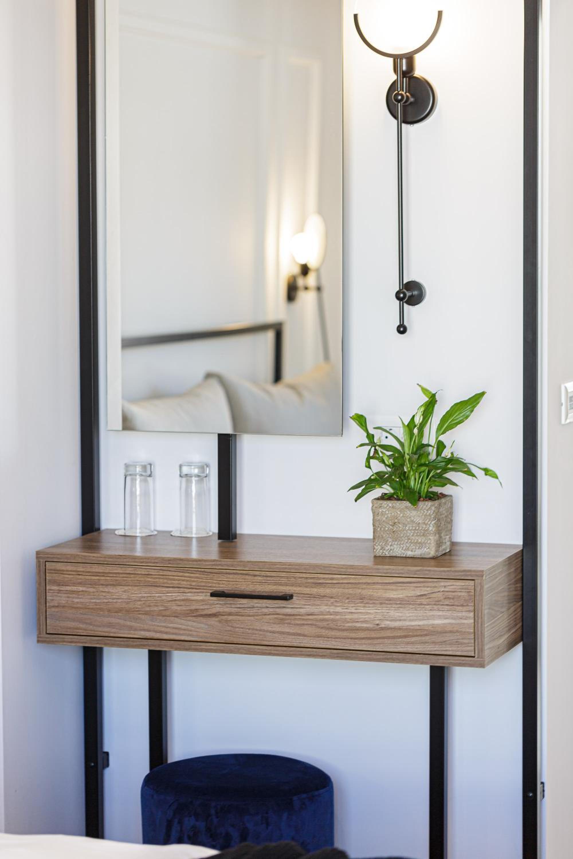 Standard Room - Photo 7