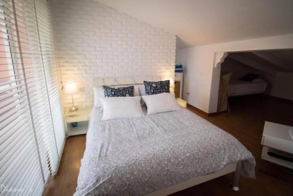 Casa de cuatro habitaciones