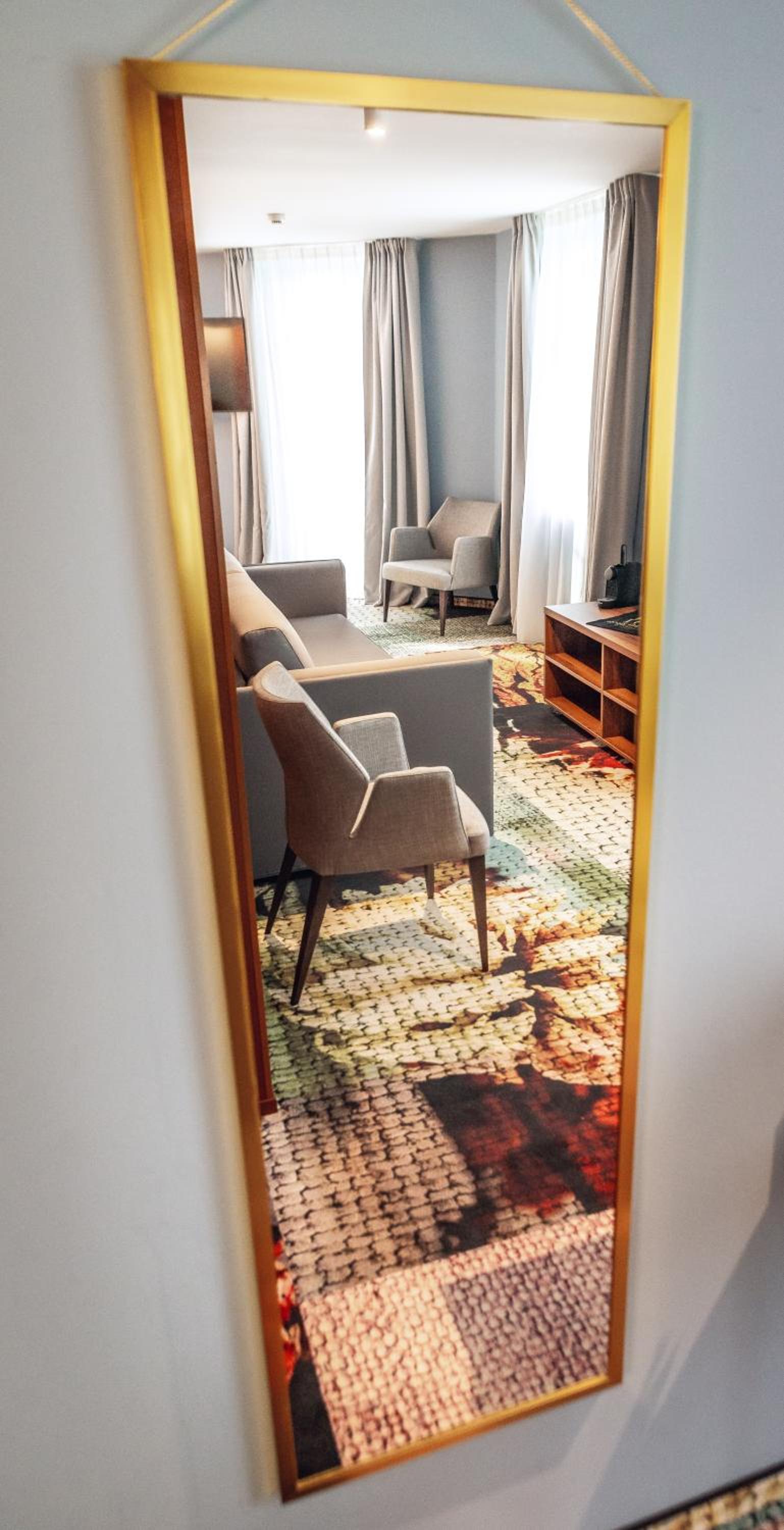 King Suite with Sofa Bed - Photo 10