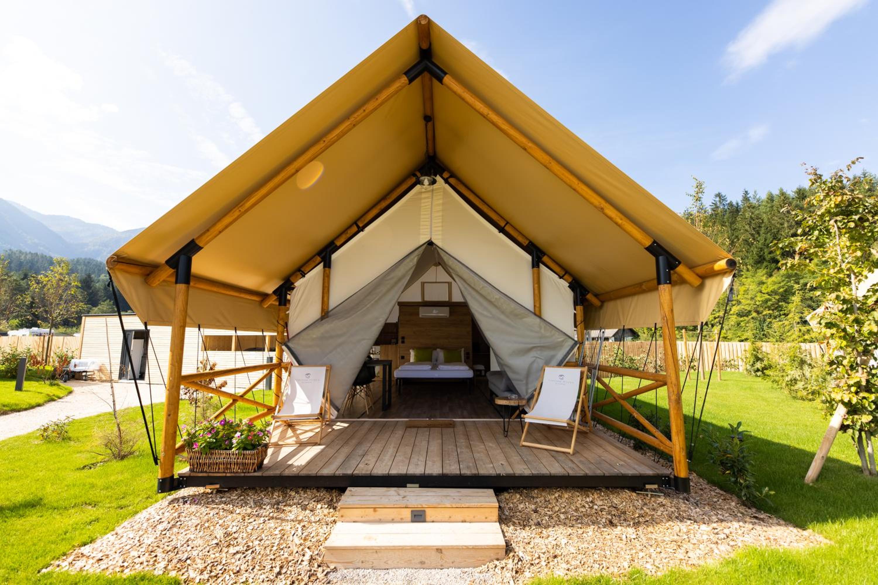 Lakeside Romantic Tent photo 1