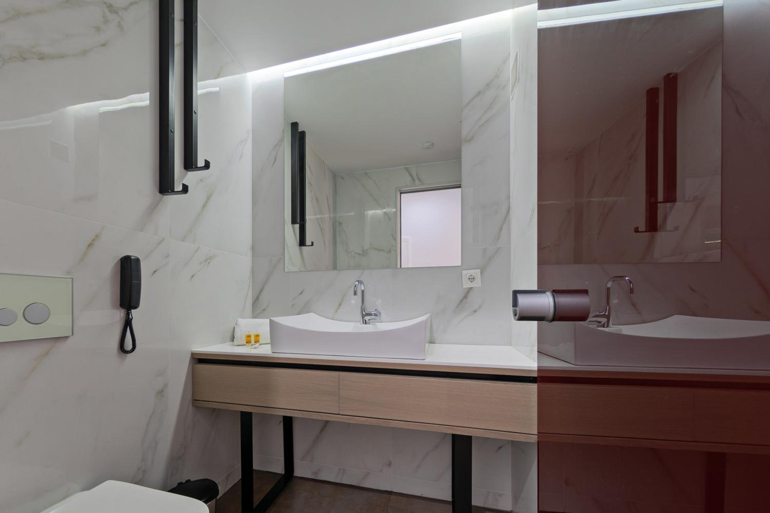 Standard Room - Photo 5