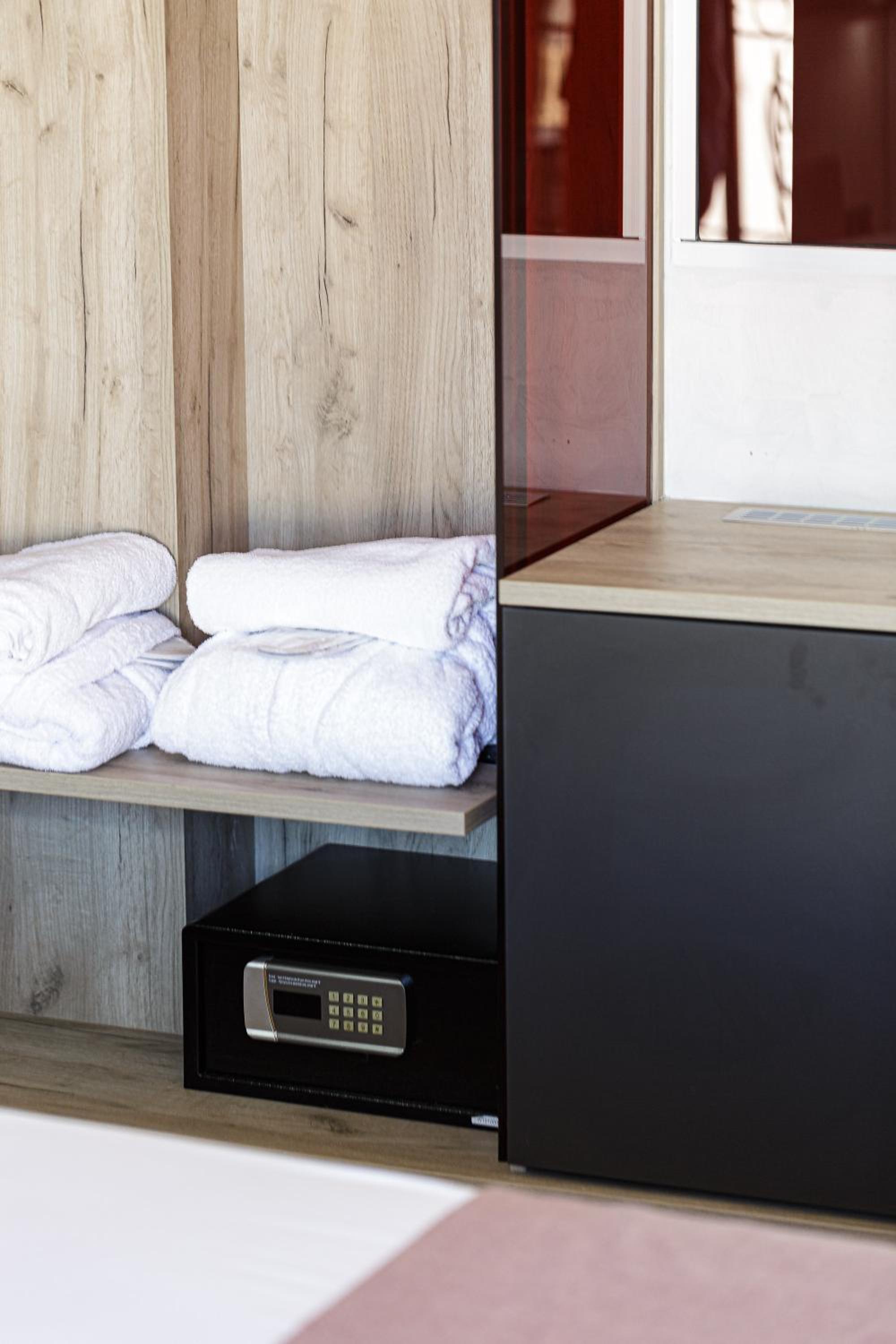Standard Room - Photo 12