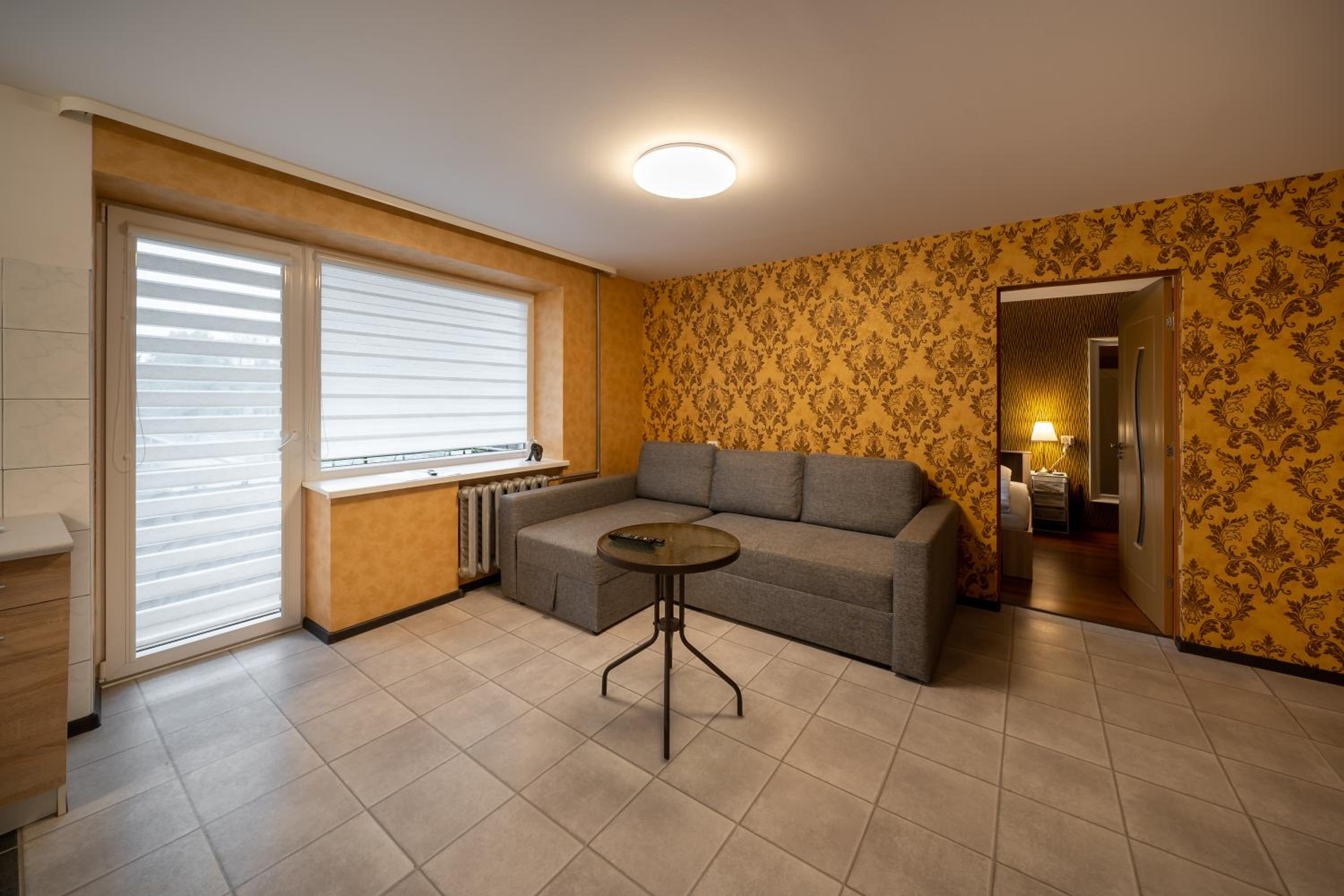 One-Bedroom Apartment - Photo 5
